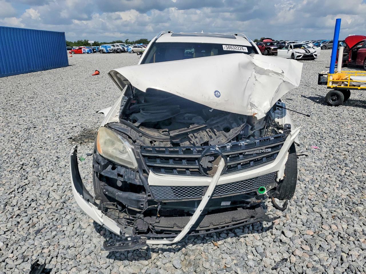 2014 Mercedes-benz Ml 350 White vin: 4JGDA5JBXEA422429