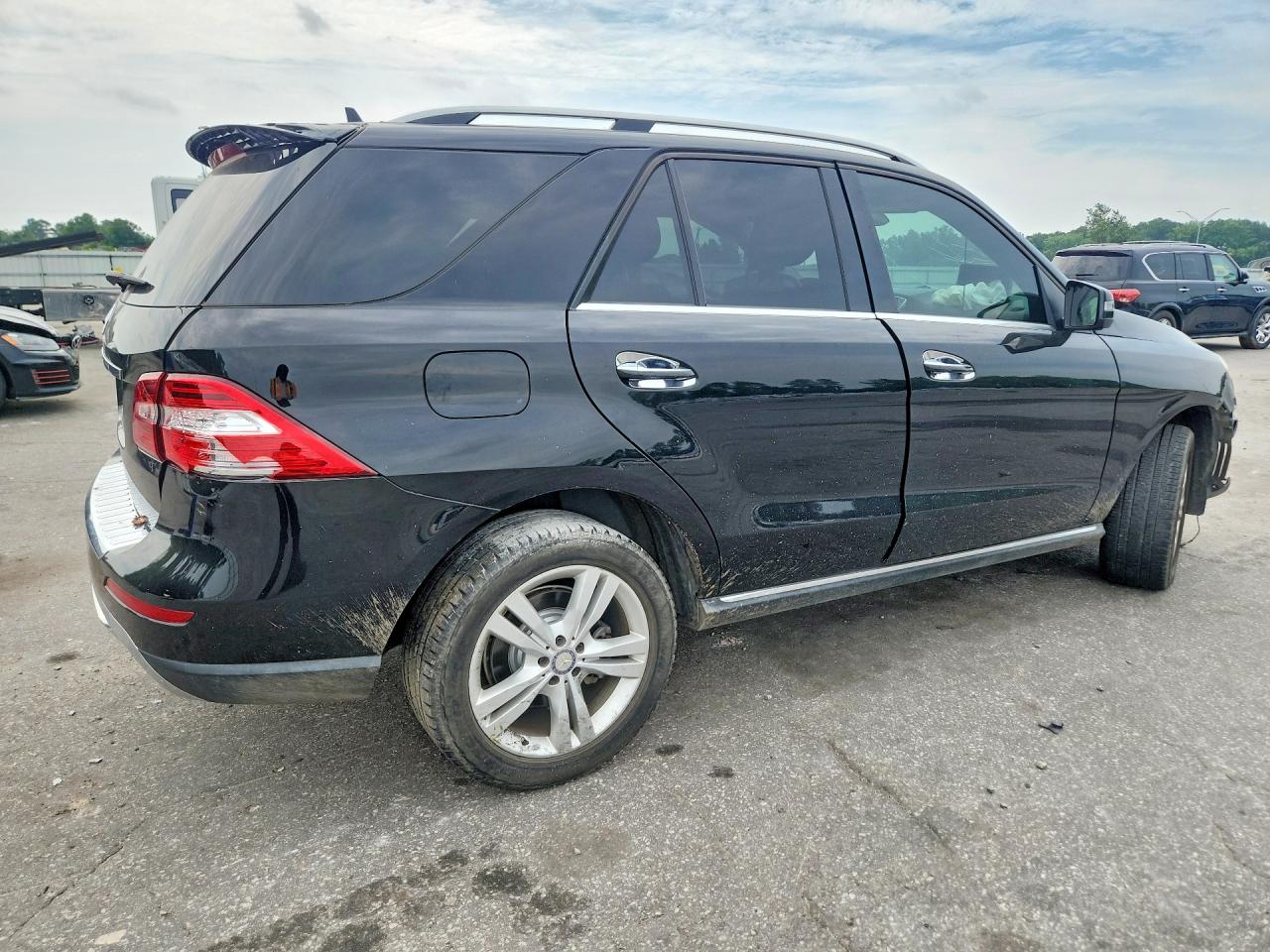 2015 Mercedes-benz Ml 350 Black vin: 4JGDA5JBXFA464844