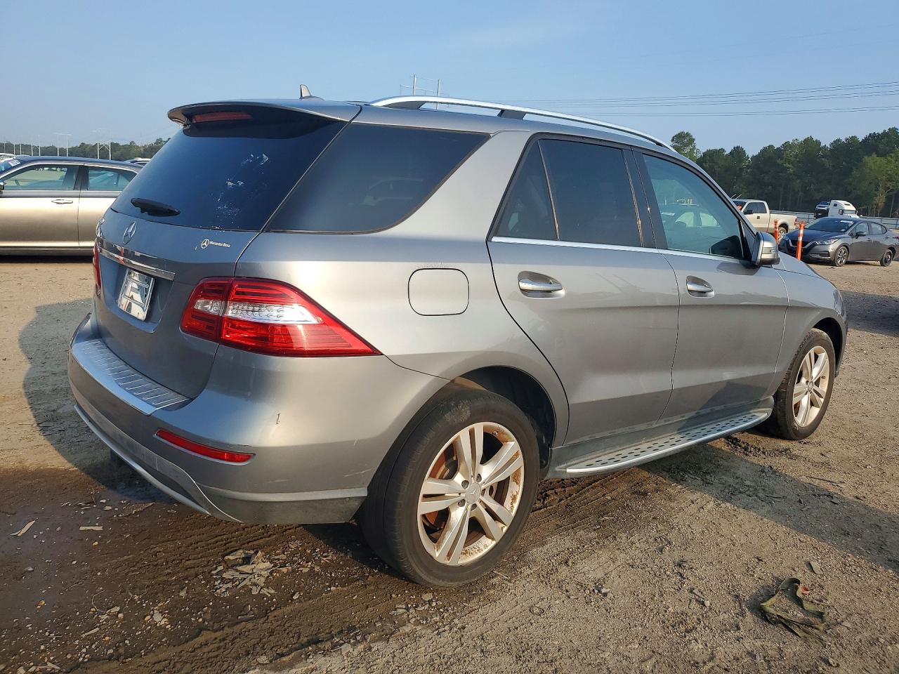 2015 Mercedes-benz Ml 350 Silver vin: 4JGDA5JBXFA465153