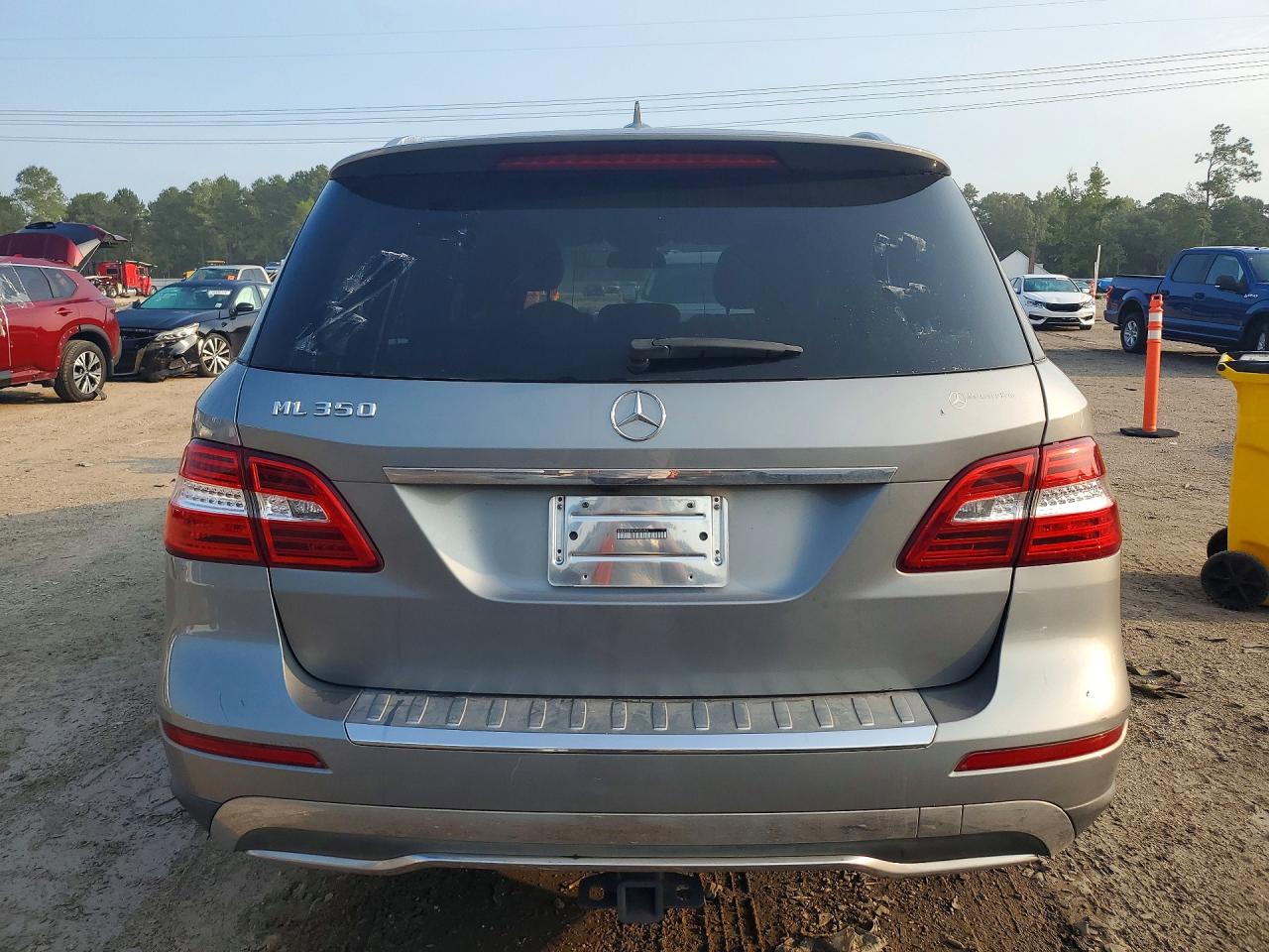 2015 Mercedes-benz Ml 350 Silver vin: 4JGDA5JBXFA465153