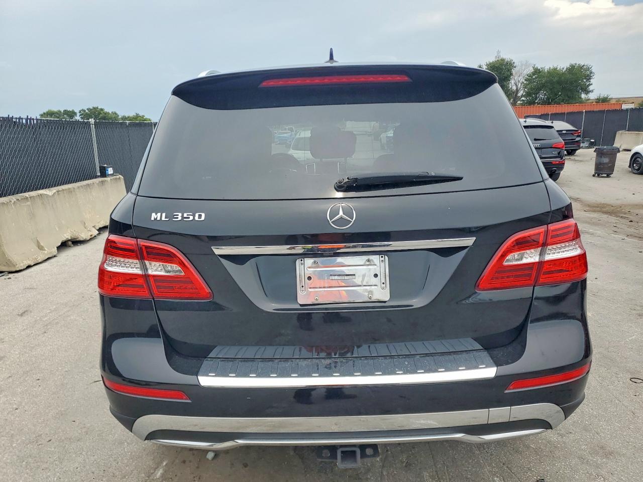 2015 Mercedes-benz Ml 350 Black vin: 4JGDA5JBXFA506560