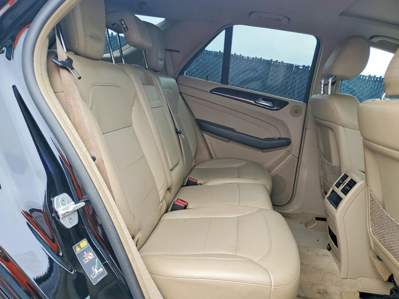 2015 Mercedes-benz Ml 350 Black vin: 4JGDA5JBXFA506560