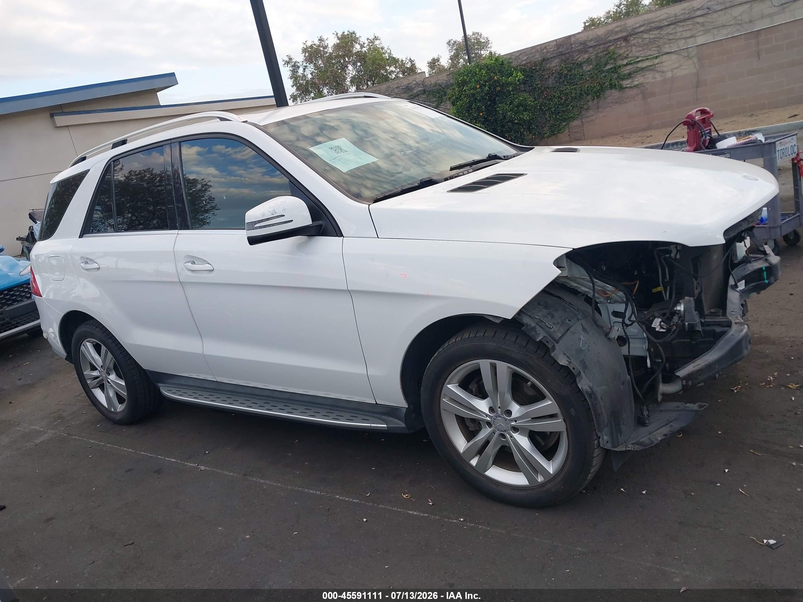 2015 Mercedes-benz Ml 350   White vin: 4JGDA5JBXFA517252