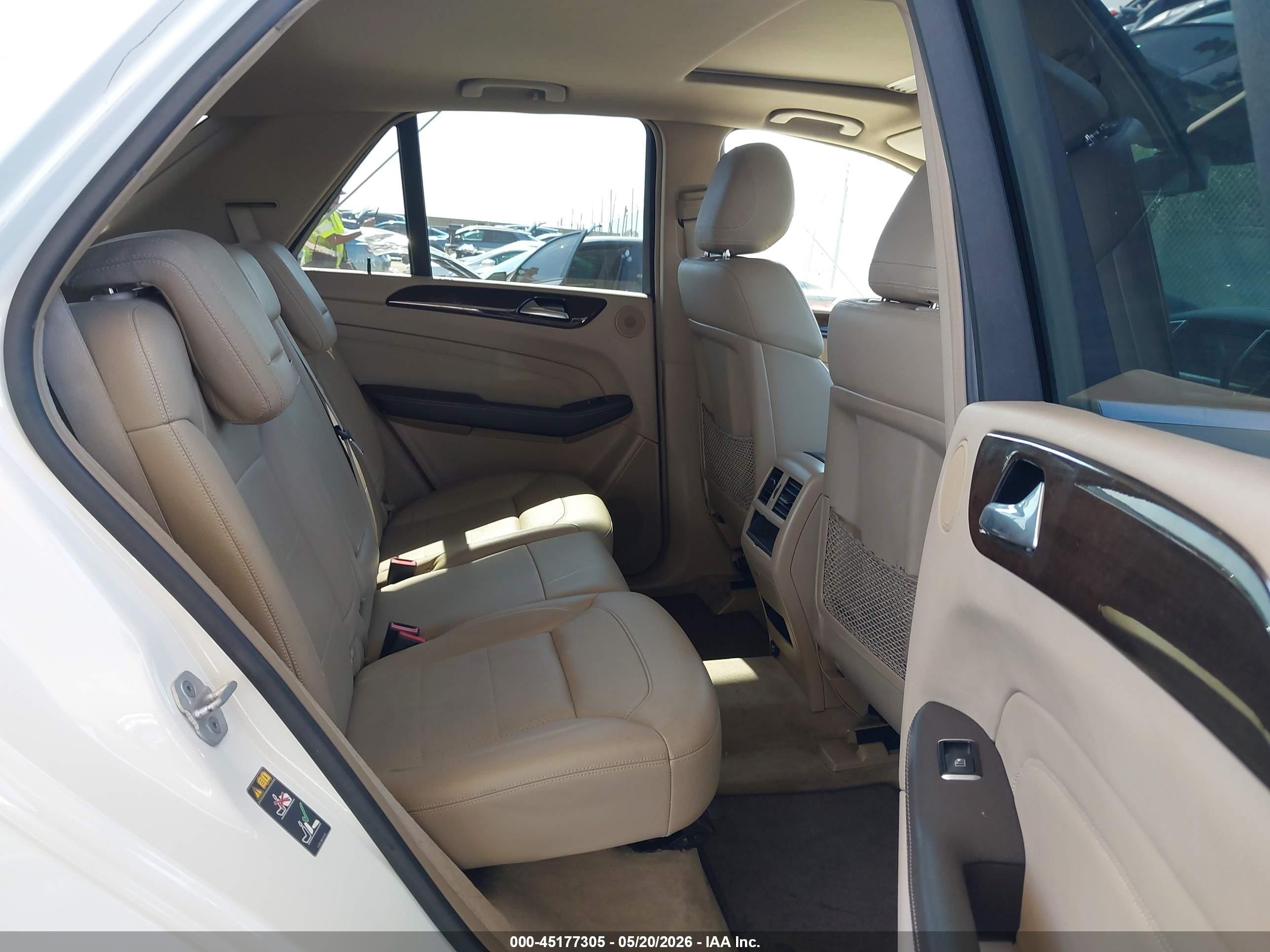 2015 Mercedes-benz Ml 350   White vin: 4JGDA5JBXFA519955