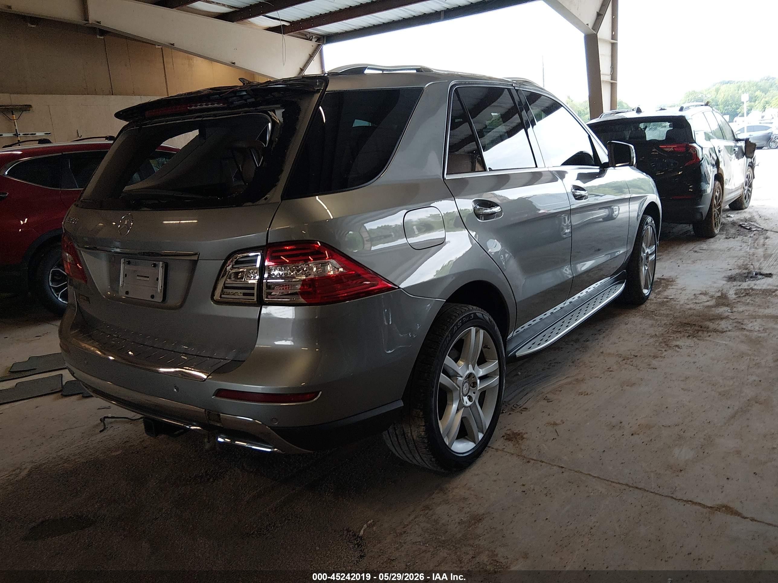 2015 Mercedes-benz Ml 350   Silver vin: 4JGDA5JBXFA529613