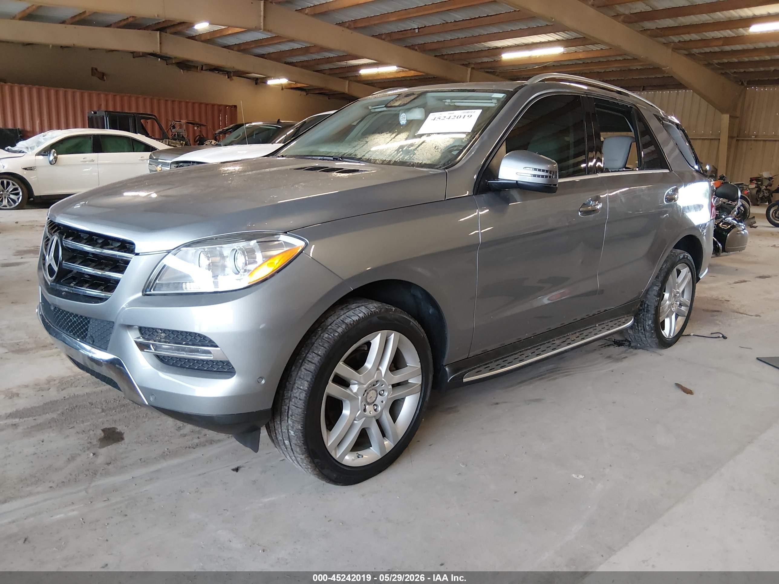 2015 Mercedes-benz Ml 350   Silver vin: 4JGDA5JBXFA529613