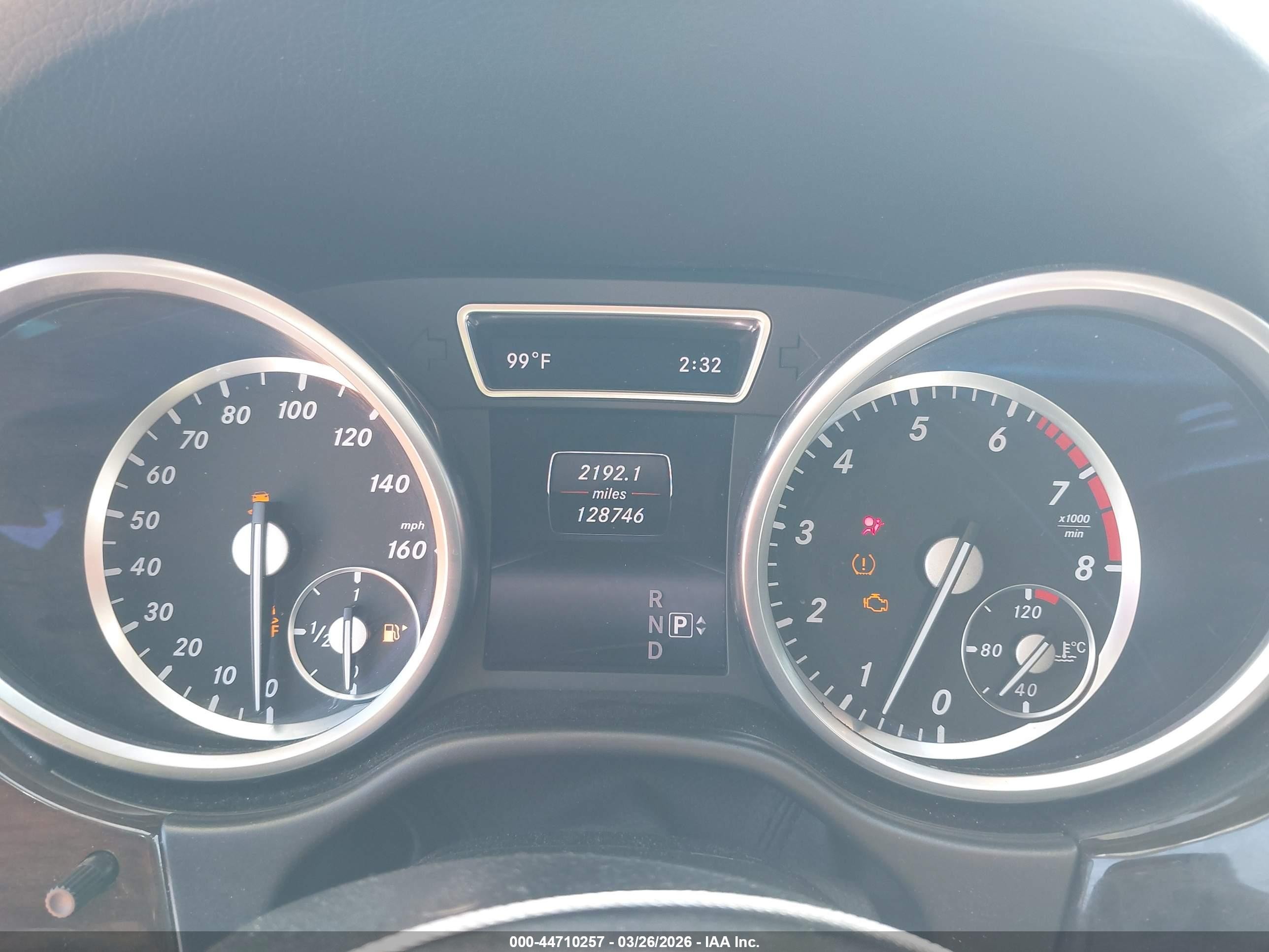2015 Mercedes-benz Ml 350   White vin: 4JGDA5JBXFA530535