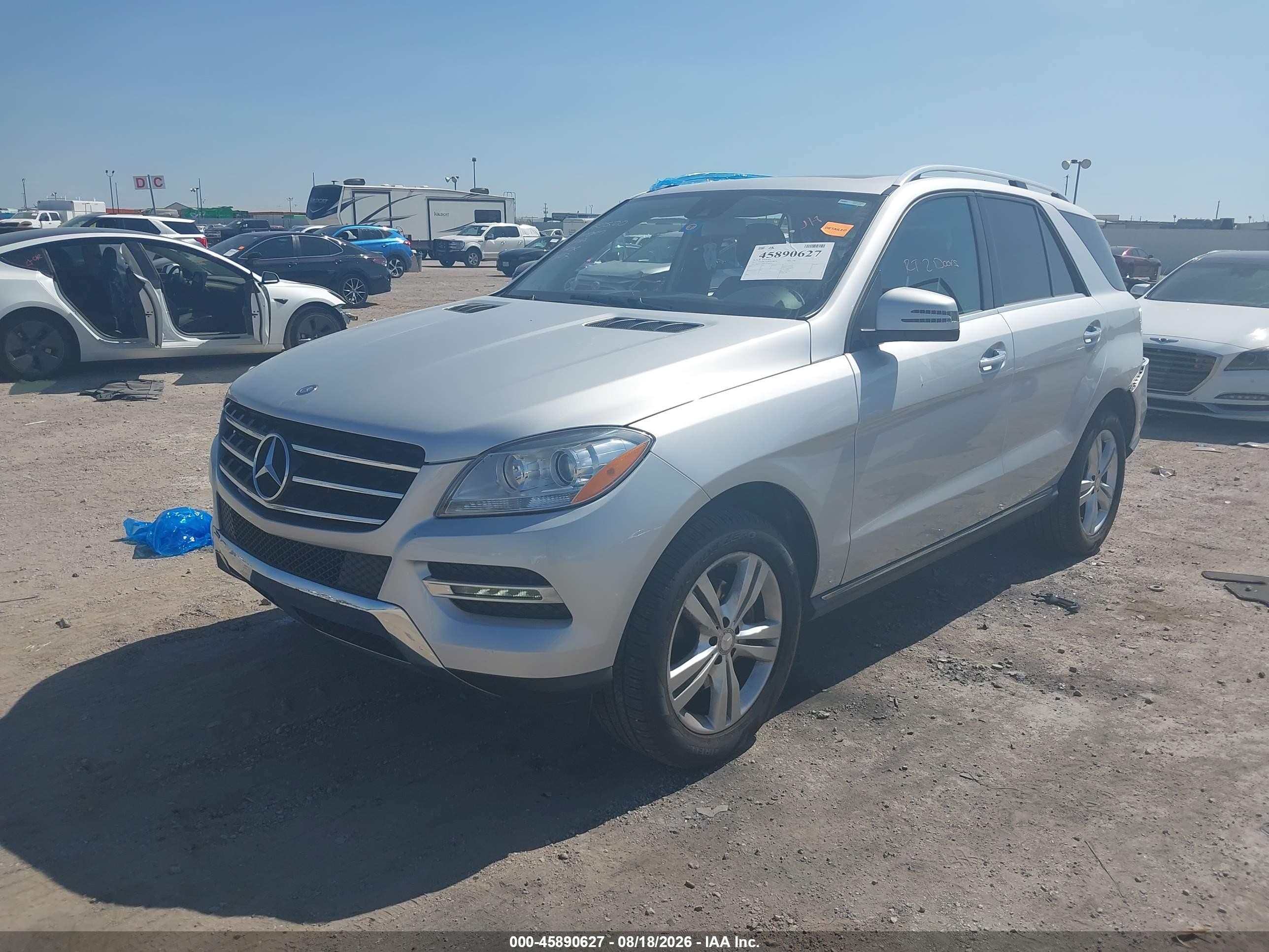 2015 Mercedes-benz Ml 350   White vin: 4JGDA5JBXFA590279