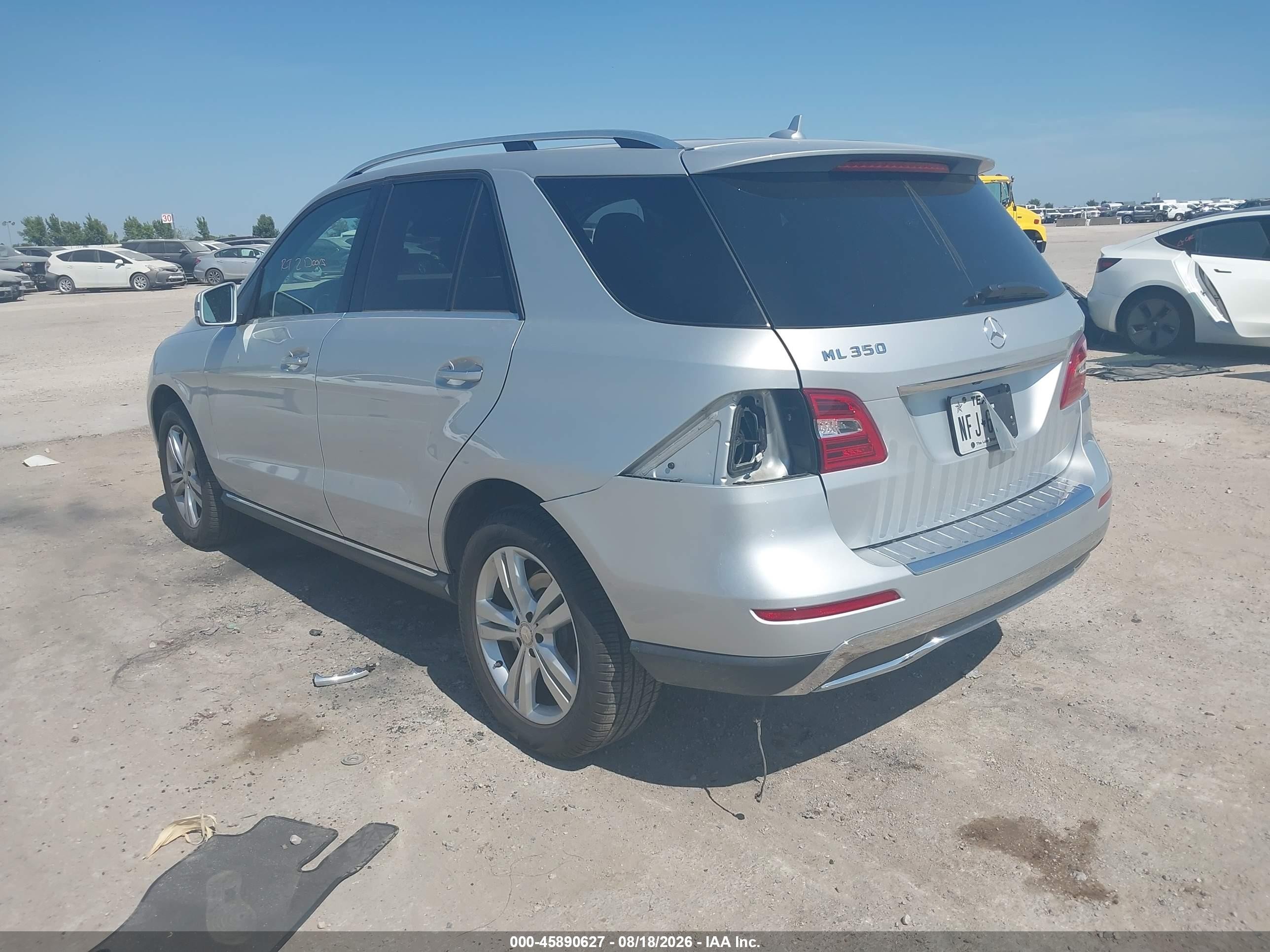 2015 Mercedes-benz Ml 350   White vin: 4JGDA5JBXFA590279