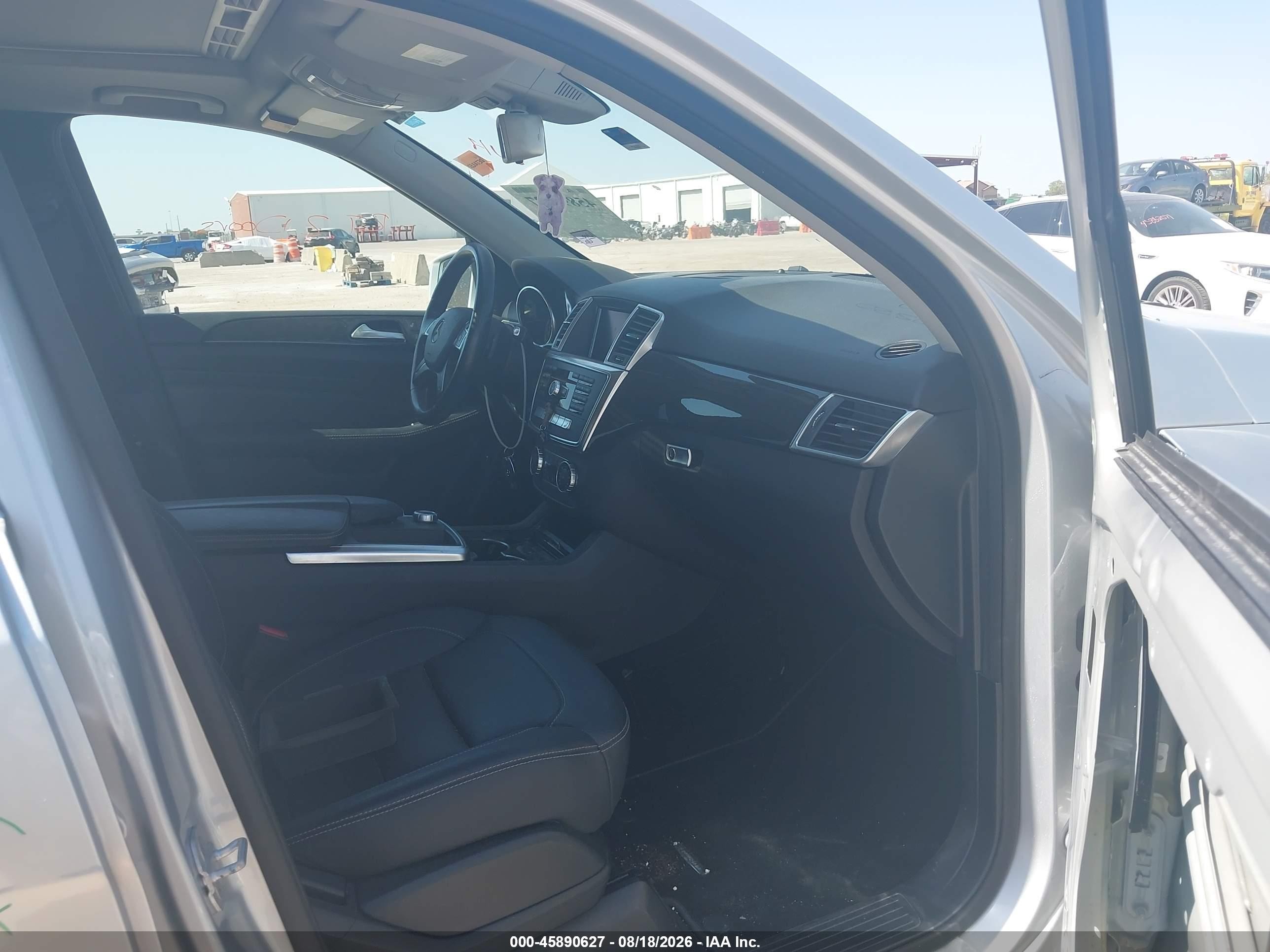 2015 Mercedes-benz Ml 350   White vin: 4JGDA5JBXFA590279