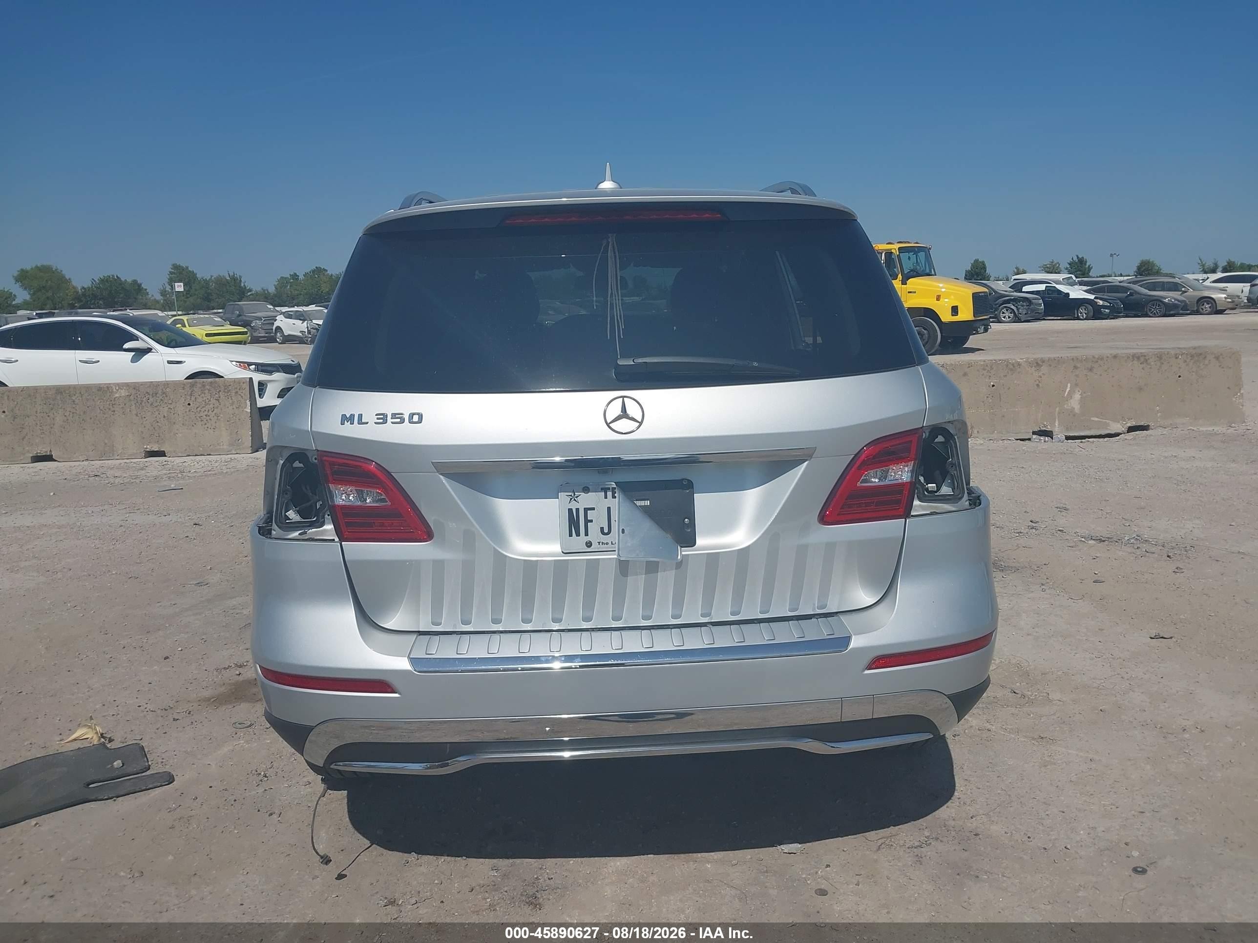 2015 Mercedes-benz Ml 350   White vin: 4JGDA5JBXFA590279