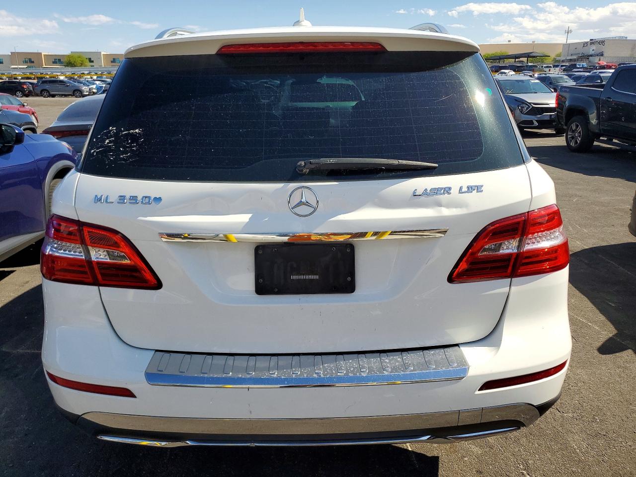 2015 Mercedes-benz Ml 350 White vin: 4JGDA5JBXFA618825