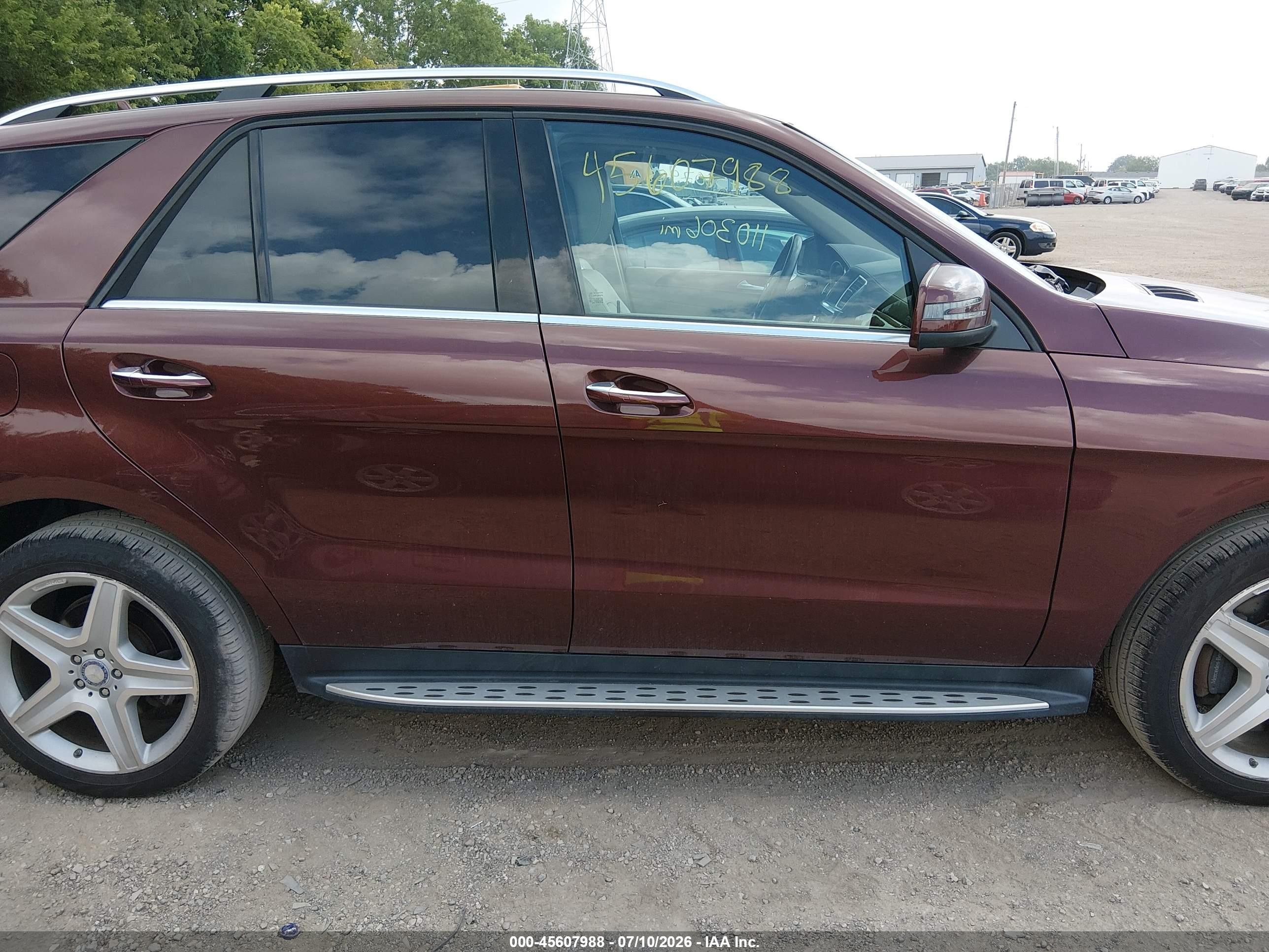 2013 Mercedes-benz Ml 550 4matic Темно-бордовый vin: 4JGDA7DB0DA144842
