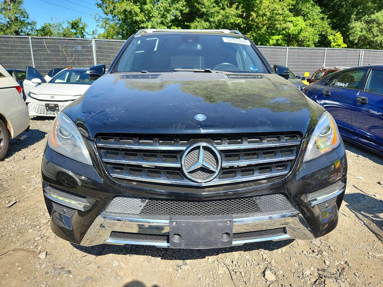 2013 Mercedes-benz Ml 550 4matic Черный vin: 4JGDA7DB2DA189314