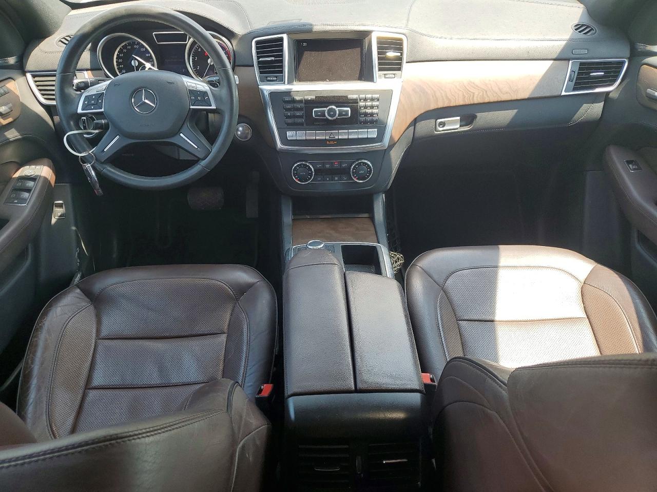2014 Mercedes Benz Ml Черный vin: 4JGDA7DB2EA344123
