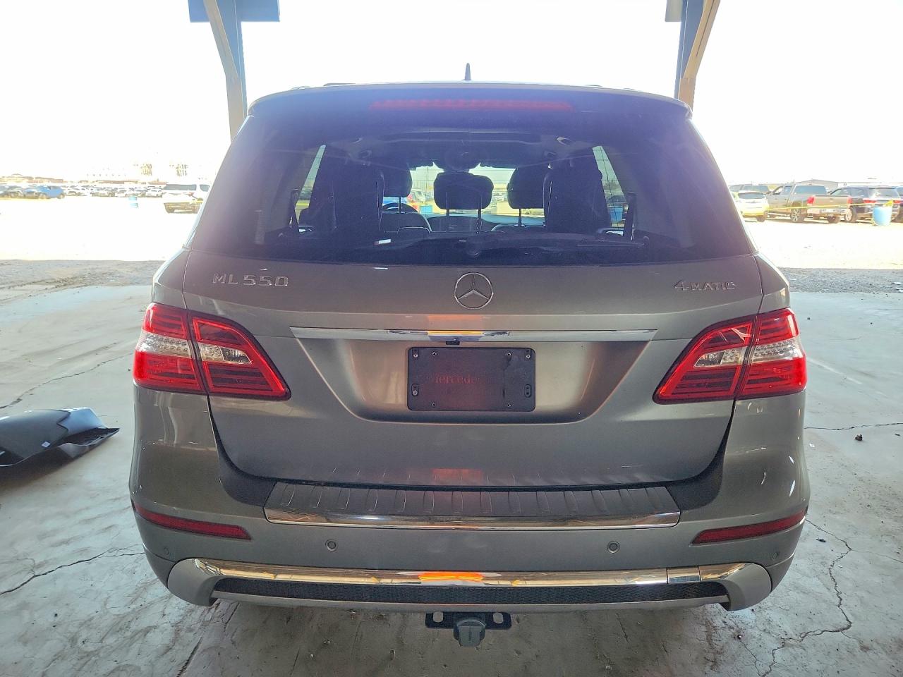 2014 Mercedes-benz Ml 550 4matic Silver vin: 4JGDA7DB3EA299208