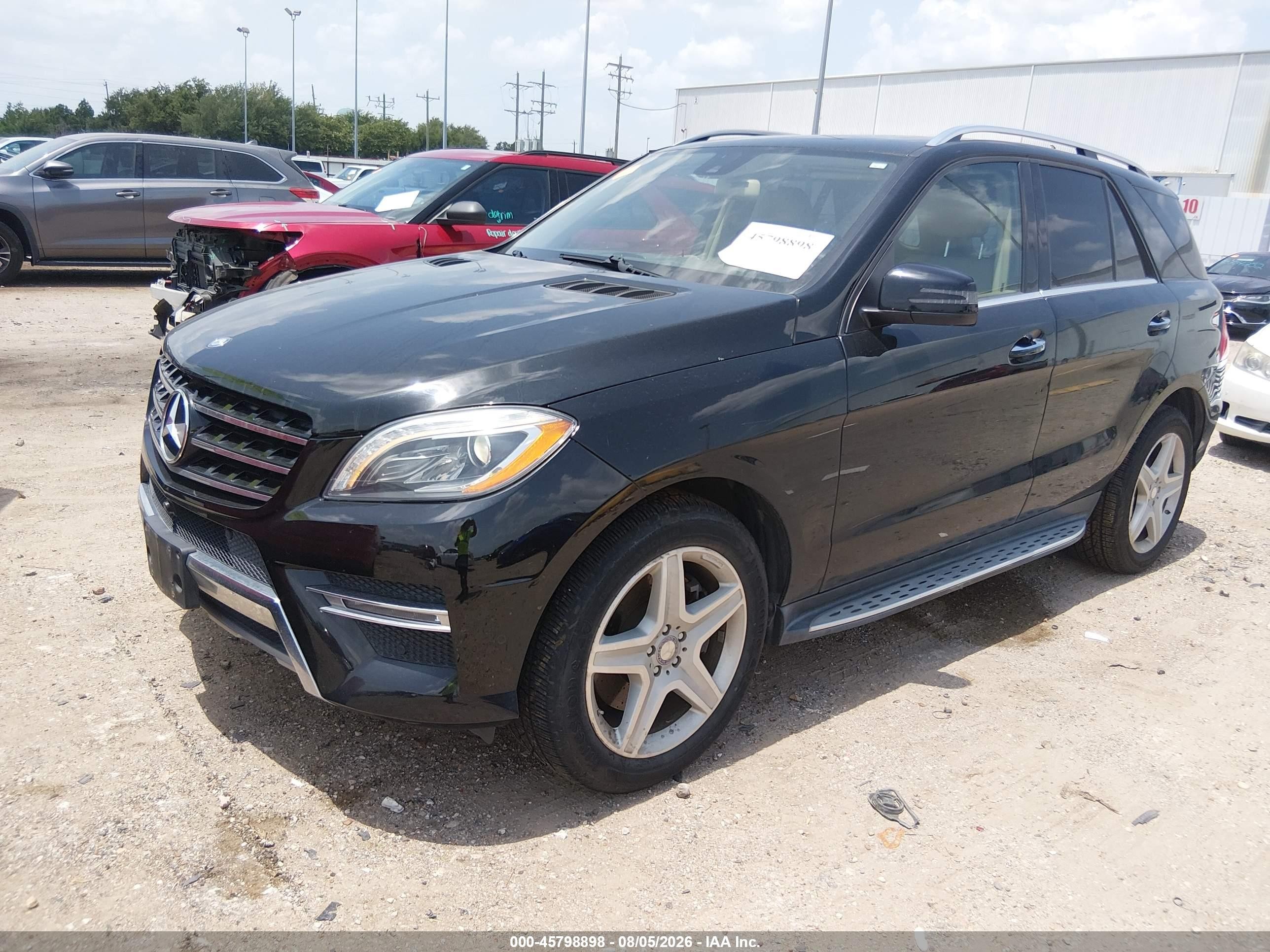 2014 Mercedes-benz Ml 550 4matic Black vin: 4JGDA7DB3EA379303