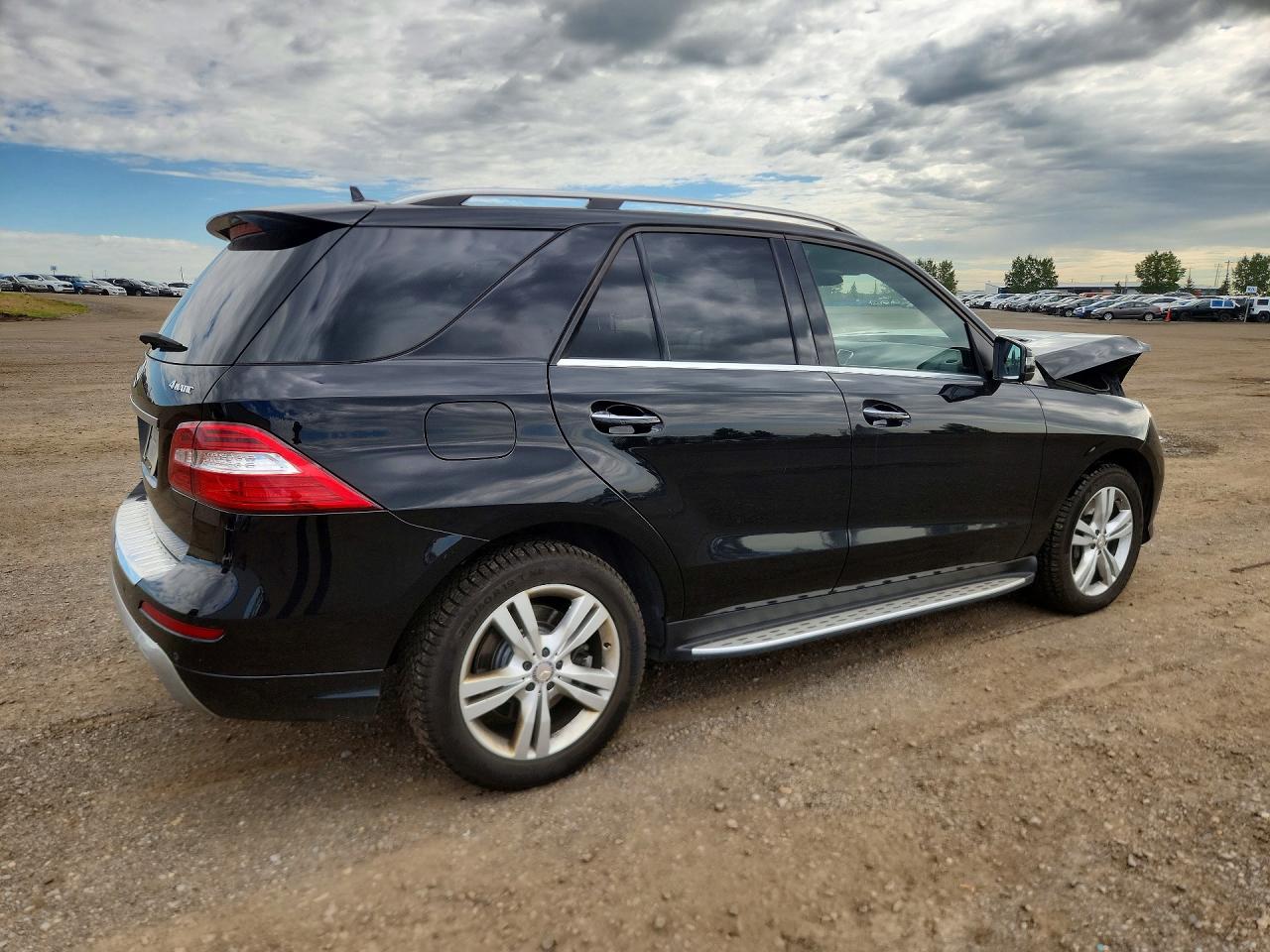 2015 Mercedes-benz Ml 550 4matic Black vin: 4JGDA7DB3FA491911