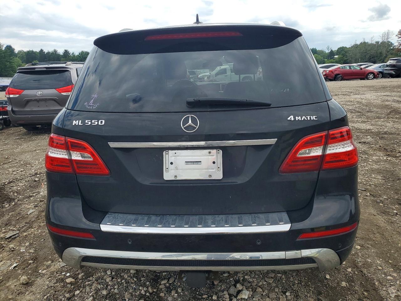 2012 Mercedes-benz Ml 550 4matic Black vin: 4JGDA7DB5CA043245