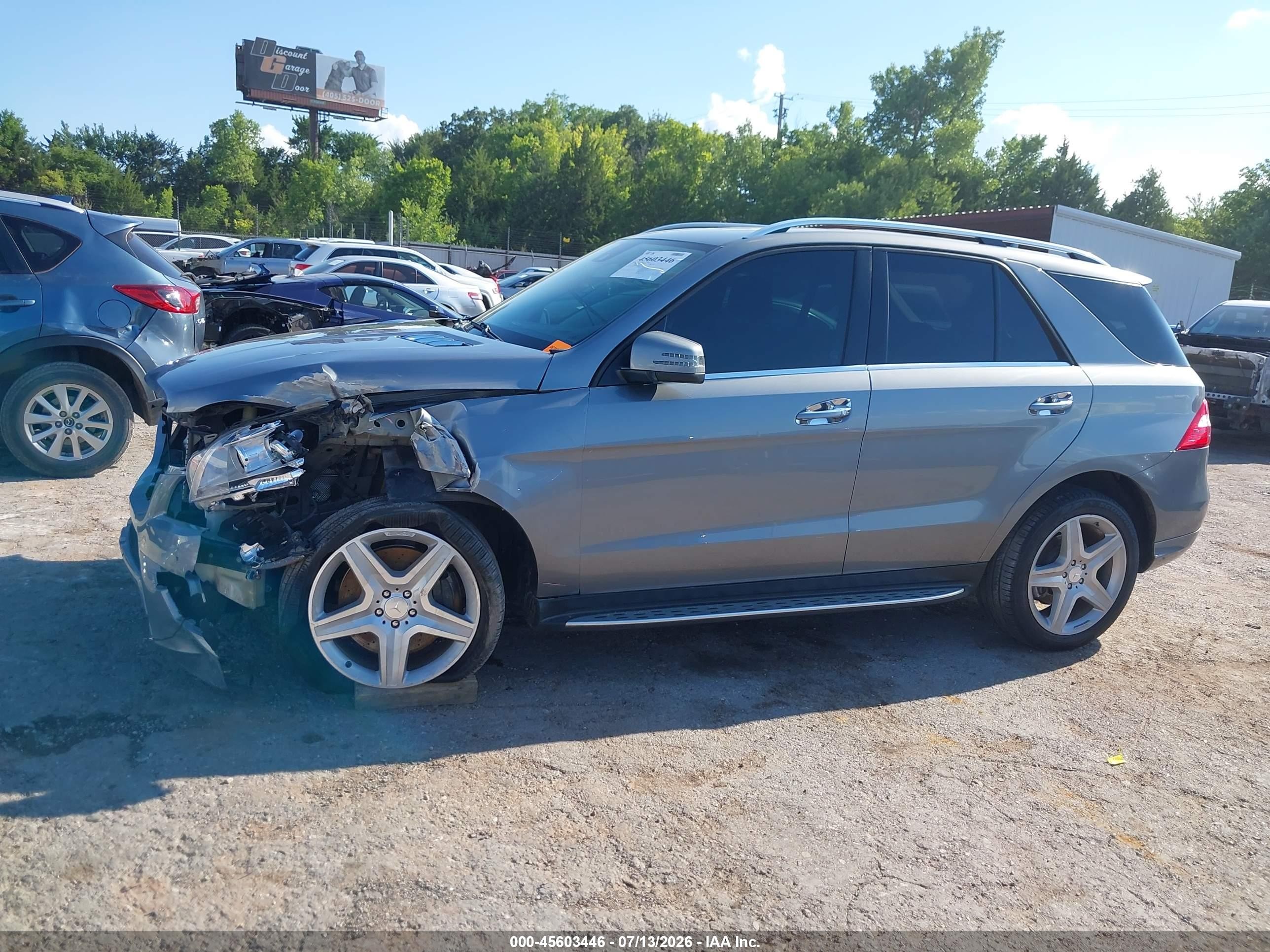 2013 Mercedes-benz Ml 550 4matic Серебряный vin: 4JGDA7DB5DA123503