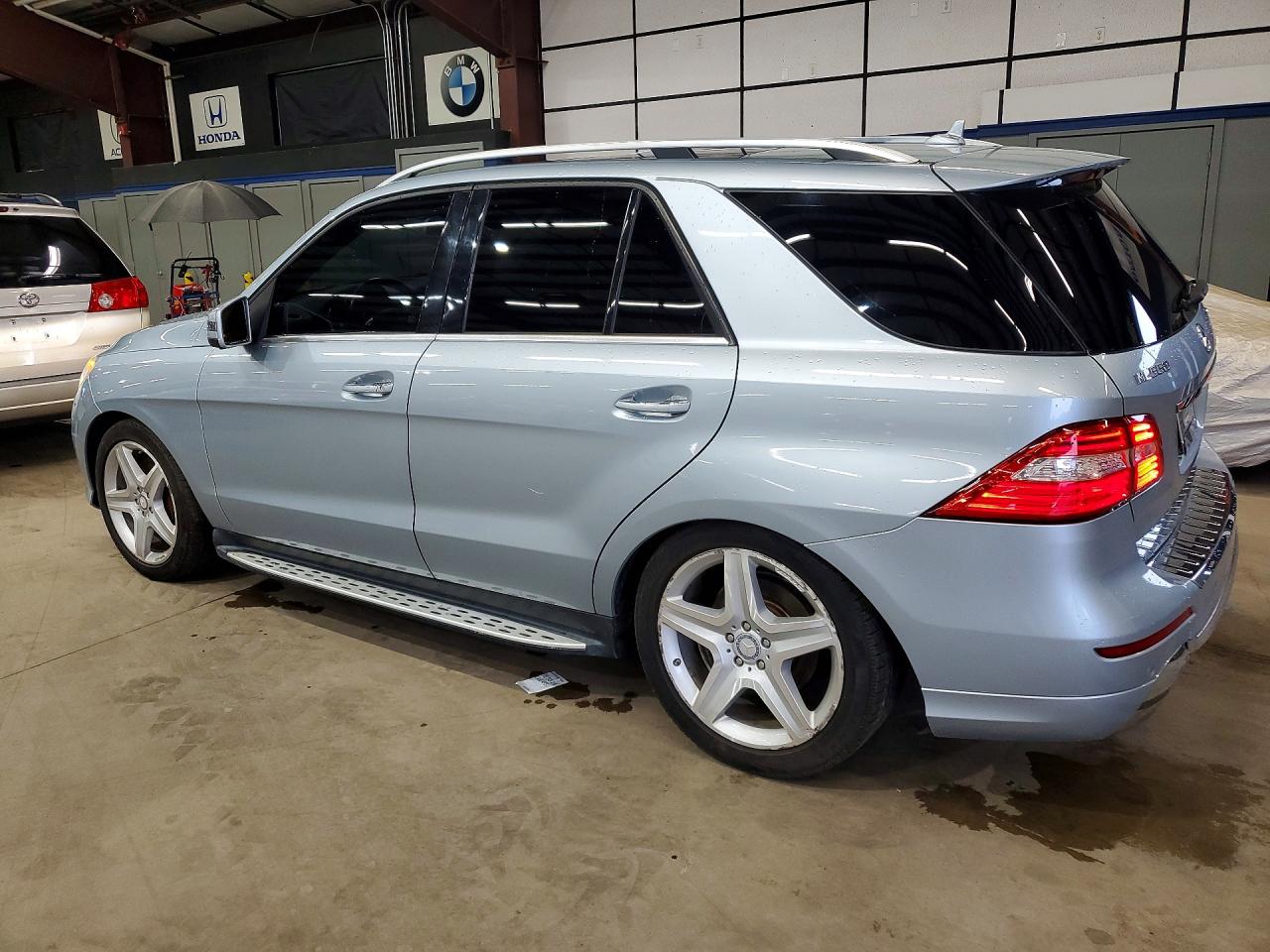 2014 Mercedes-benz Ml 550 4matic Blue vin: 4JGDA7DB6EA313408