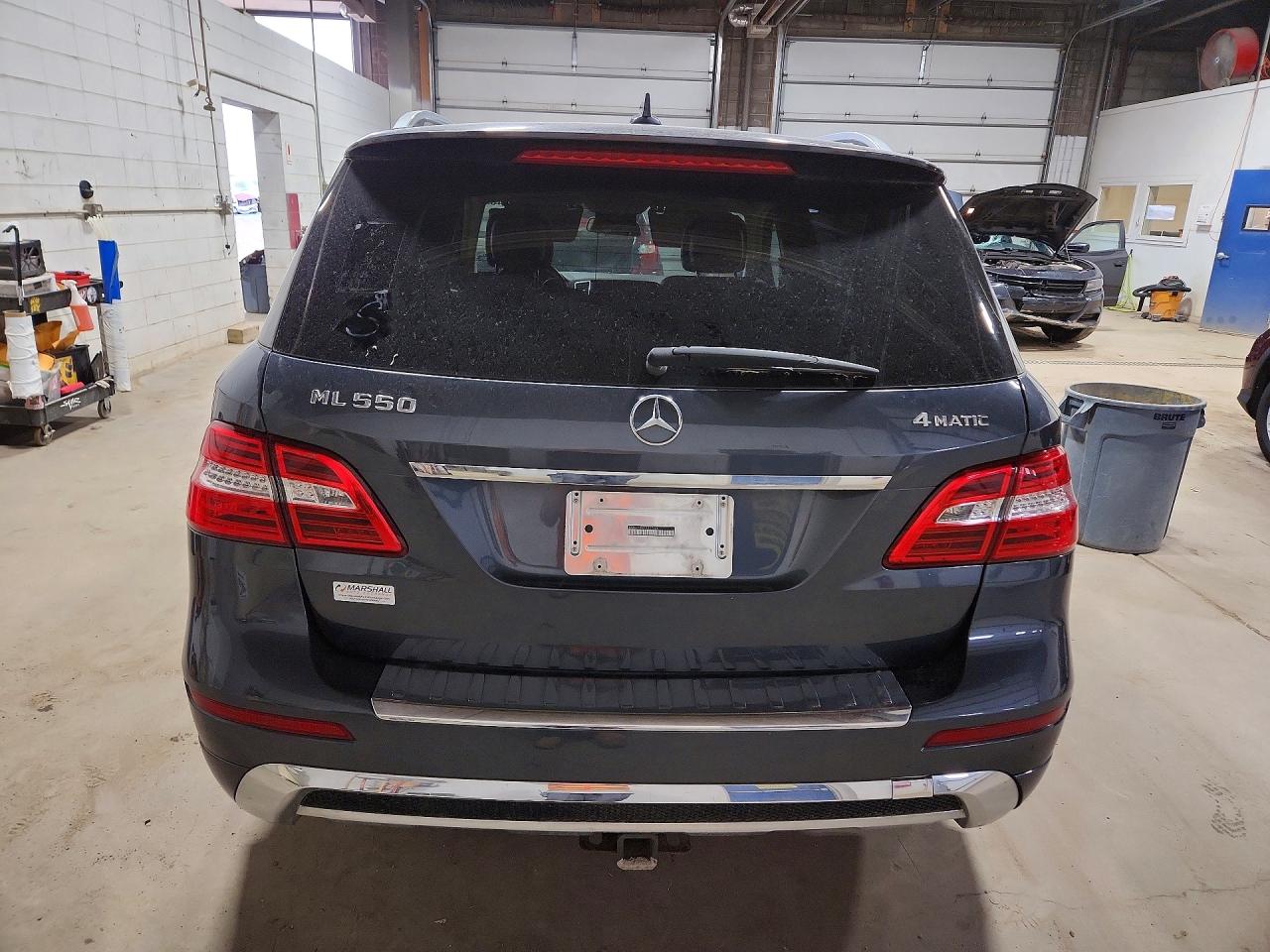 2014 Mercedes-benz Ml 550 4matic Gray vin: 4JGDA7DB6EA407126