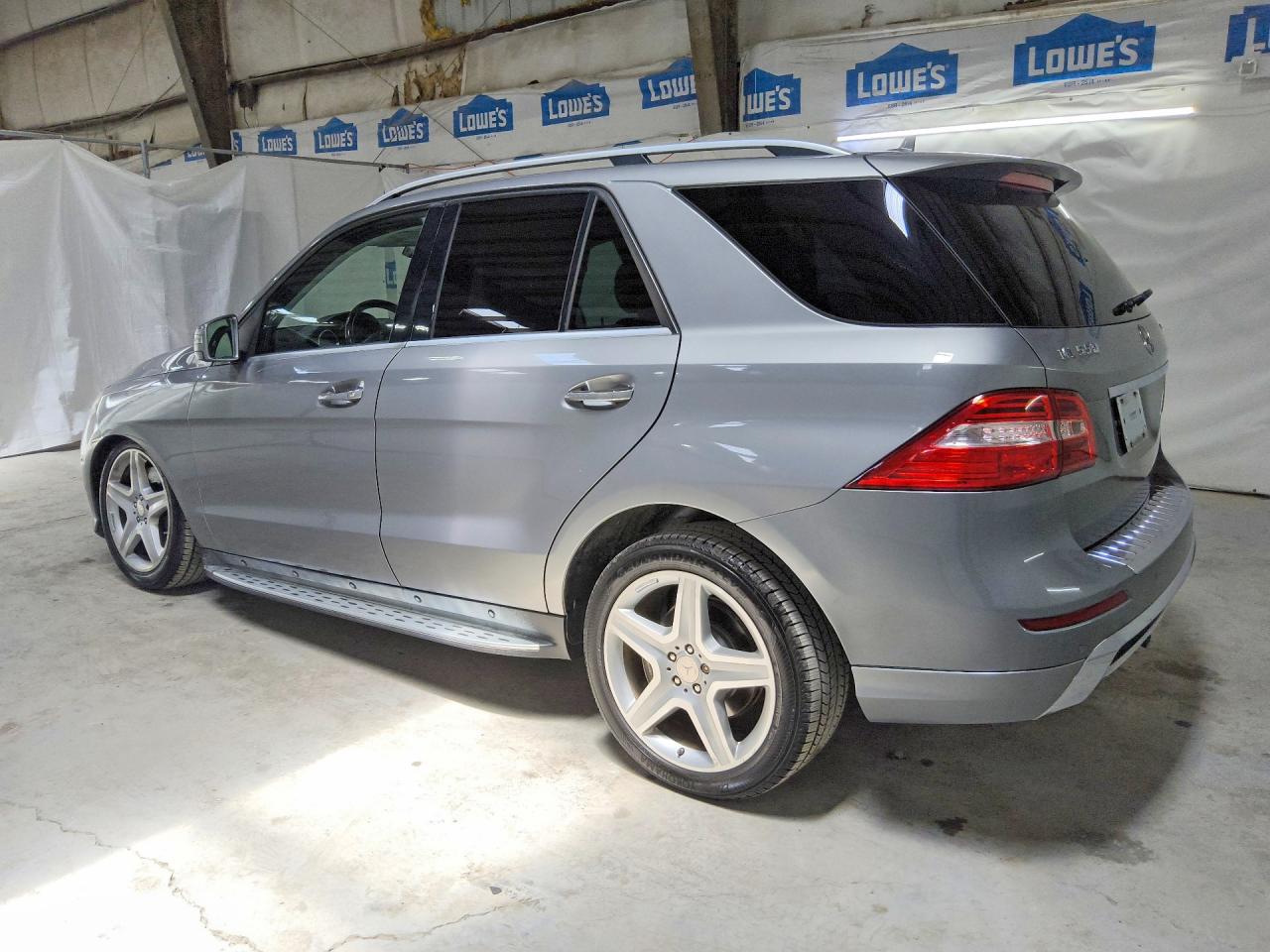 2014 Mercedes-benz Ml 550 4matic Silver vin: 4JGDA7DB6EA437517