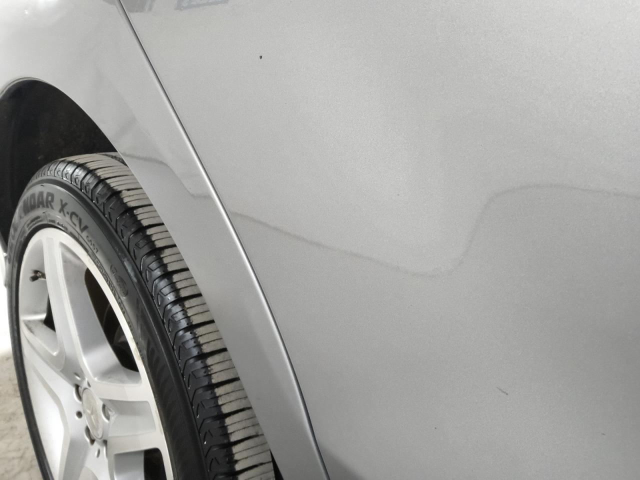 2014 Mercedes-benz Ml 550 4matic Silver vin: 4JGDA7DB6EA437517 Damage: Right Rear Door, Heavy Scratch, 1 To 2 Inches