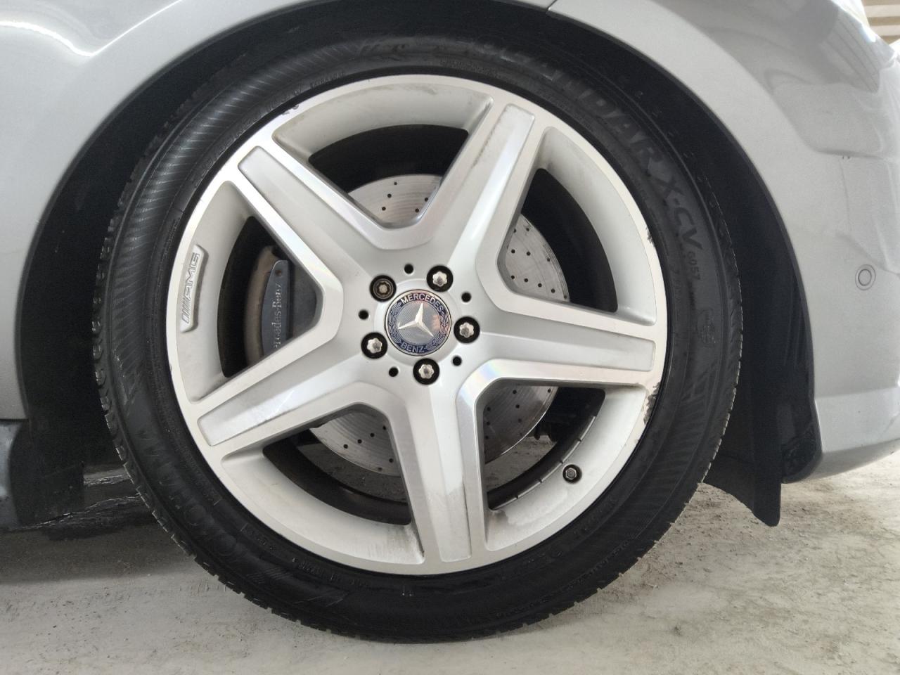 2014 Mercedes-benz Ml 550 4matic Silver vin: 4JGDA7DB6EA437517 Damage: Right Front Wheel, Curb Rash, > 12 Inches