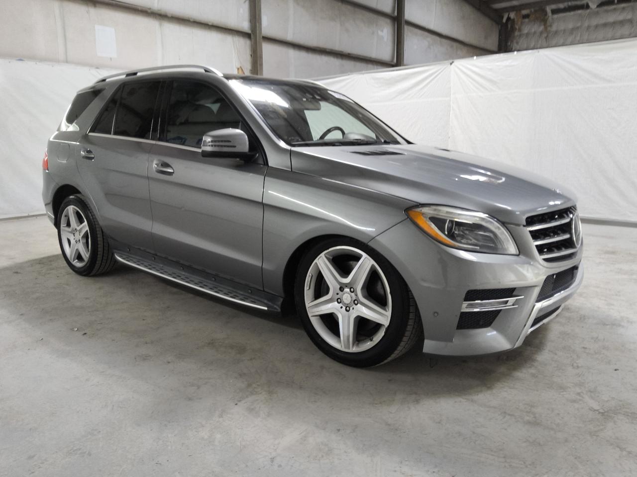 2014 Mercedes-benz Ml 550 4matic Silver vin: 4JGDA7DB6EA437517 Damage: Air Suspension, Inoperable, Repair Required
