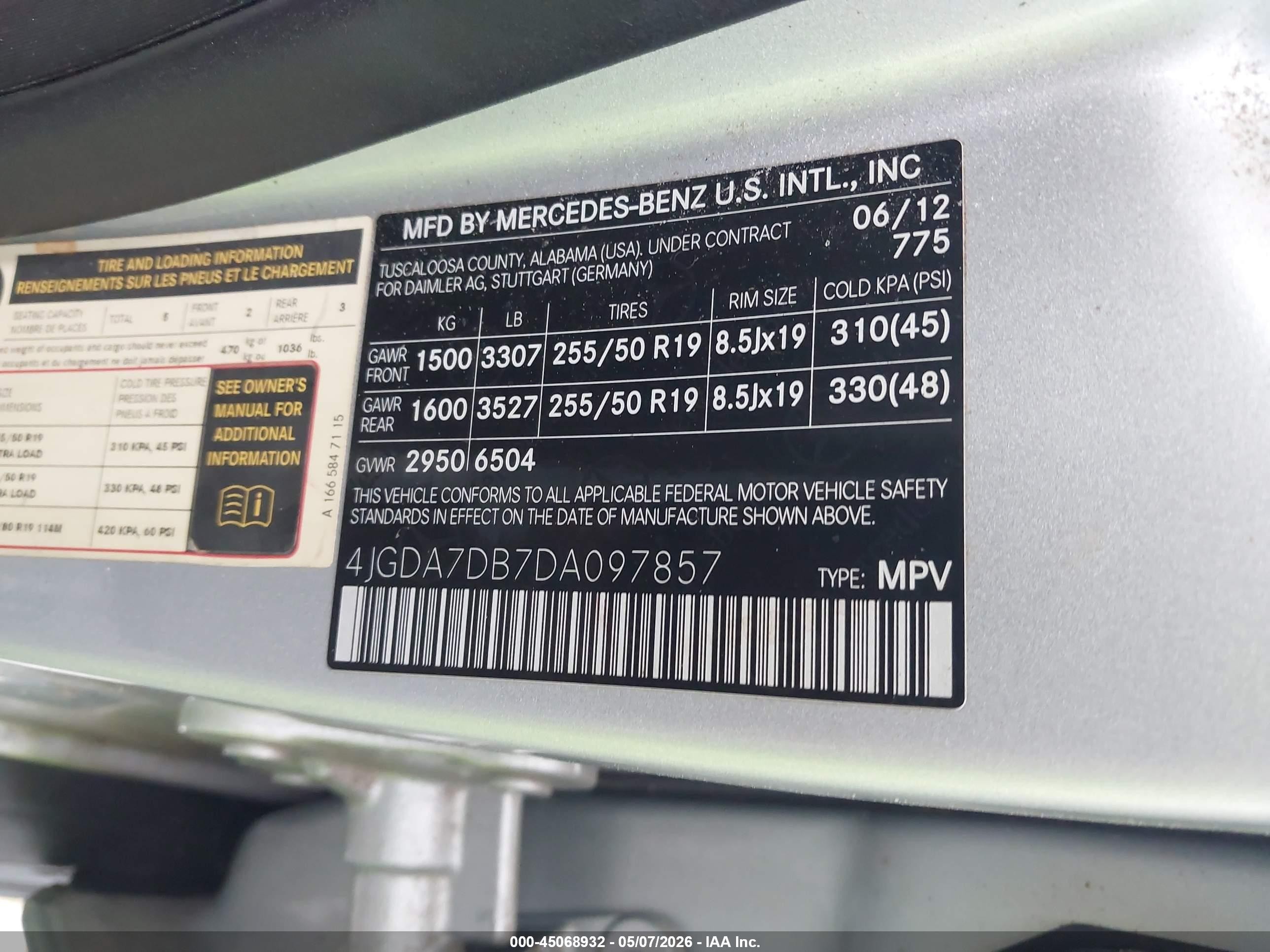 2013 Mercedes-benz Ml 550 4matic Серый vin: 4JGDA7DB7DA097857