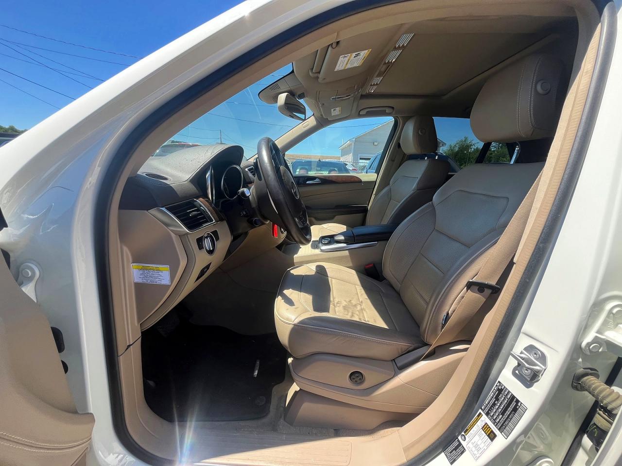 2013 Mercedes-benz Ml 550 4matic Белый vin: 4JGDA7DB8DA195571