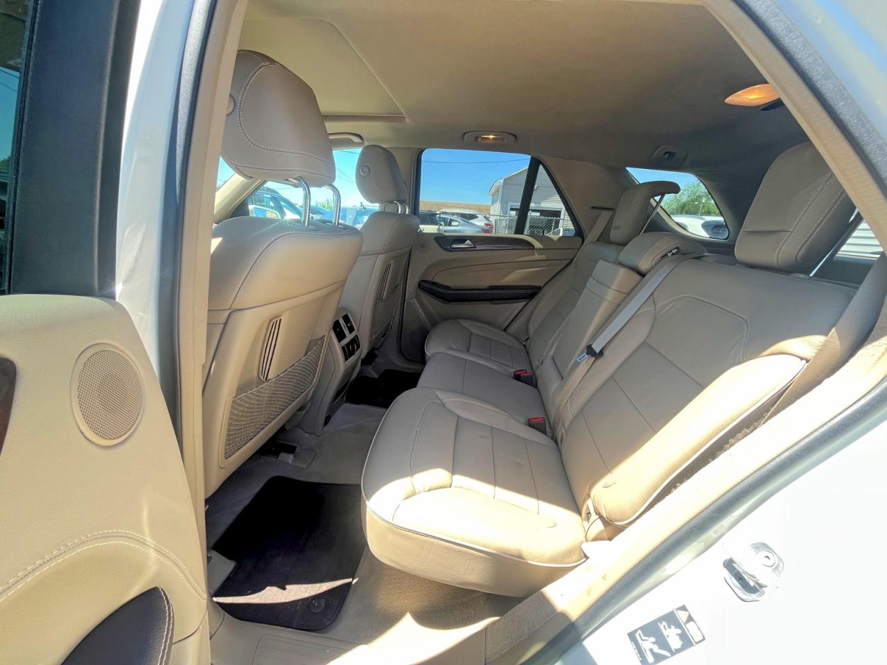 2013 Mercedes-benz Ml 550 4matic Белый vin: 4JGDA7DB8DA195571