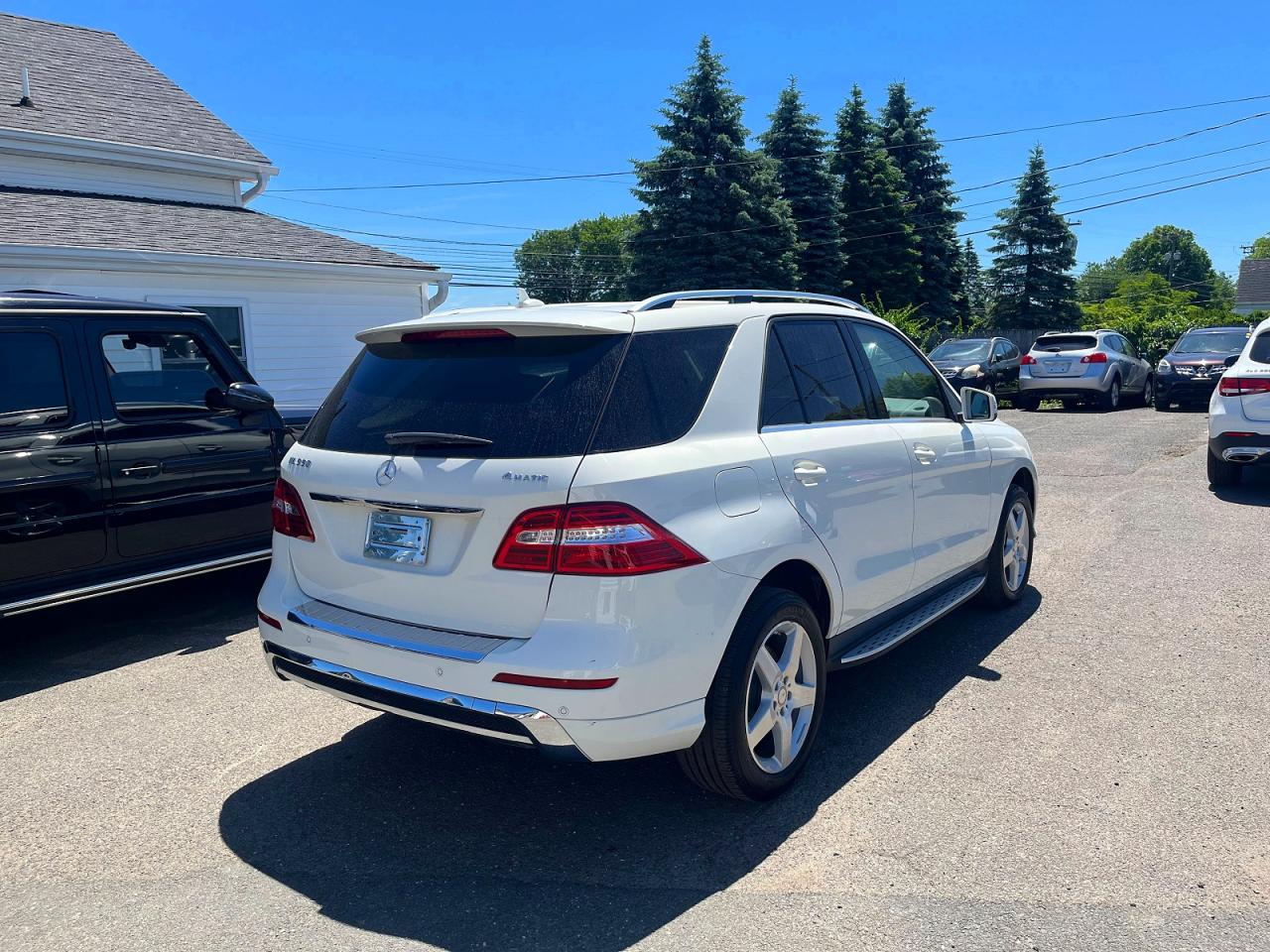 2013 Mercedes-benz Ml 550 4matic Белый vin: 4JGDA7DB8DA195571