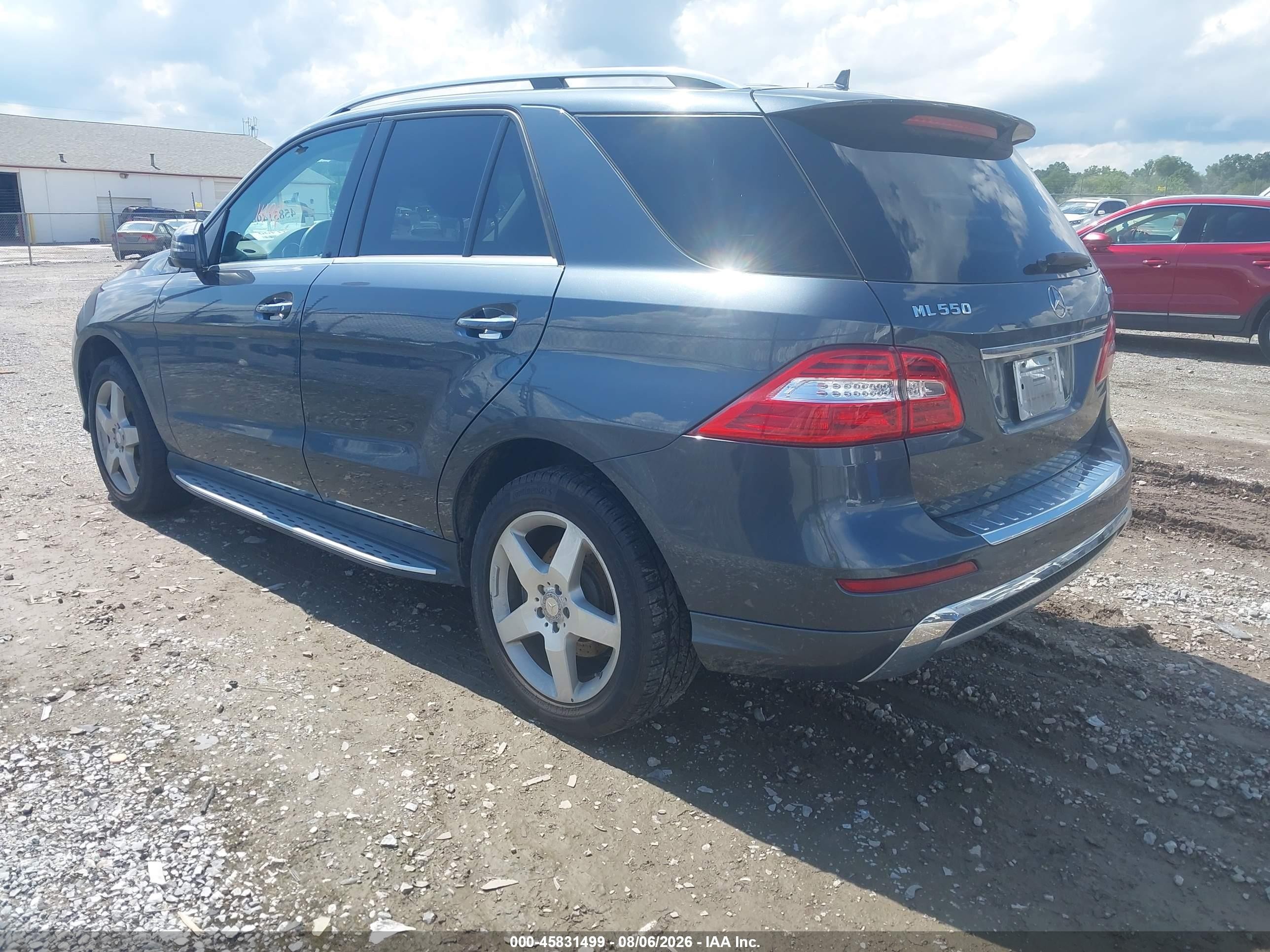 2014 Mercedes-benz Ml 550 4matic Blue vin: 4JGDA7DB8EA419388