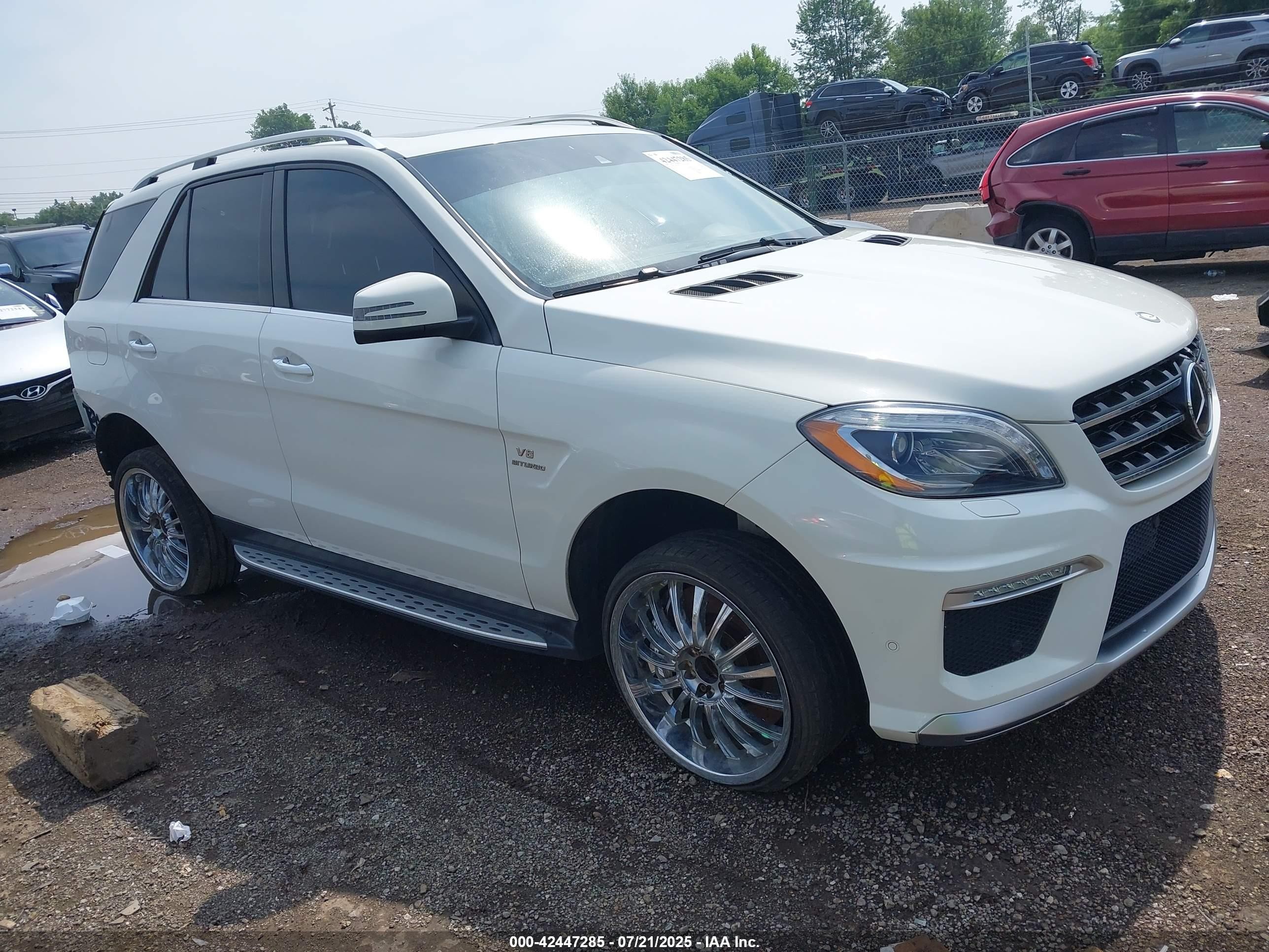 2012 Mercedes-benz Ml 63 Amg 4matic Белый vin: 4JGDA7EB1CA051616