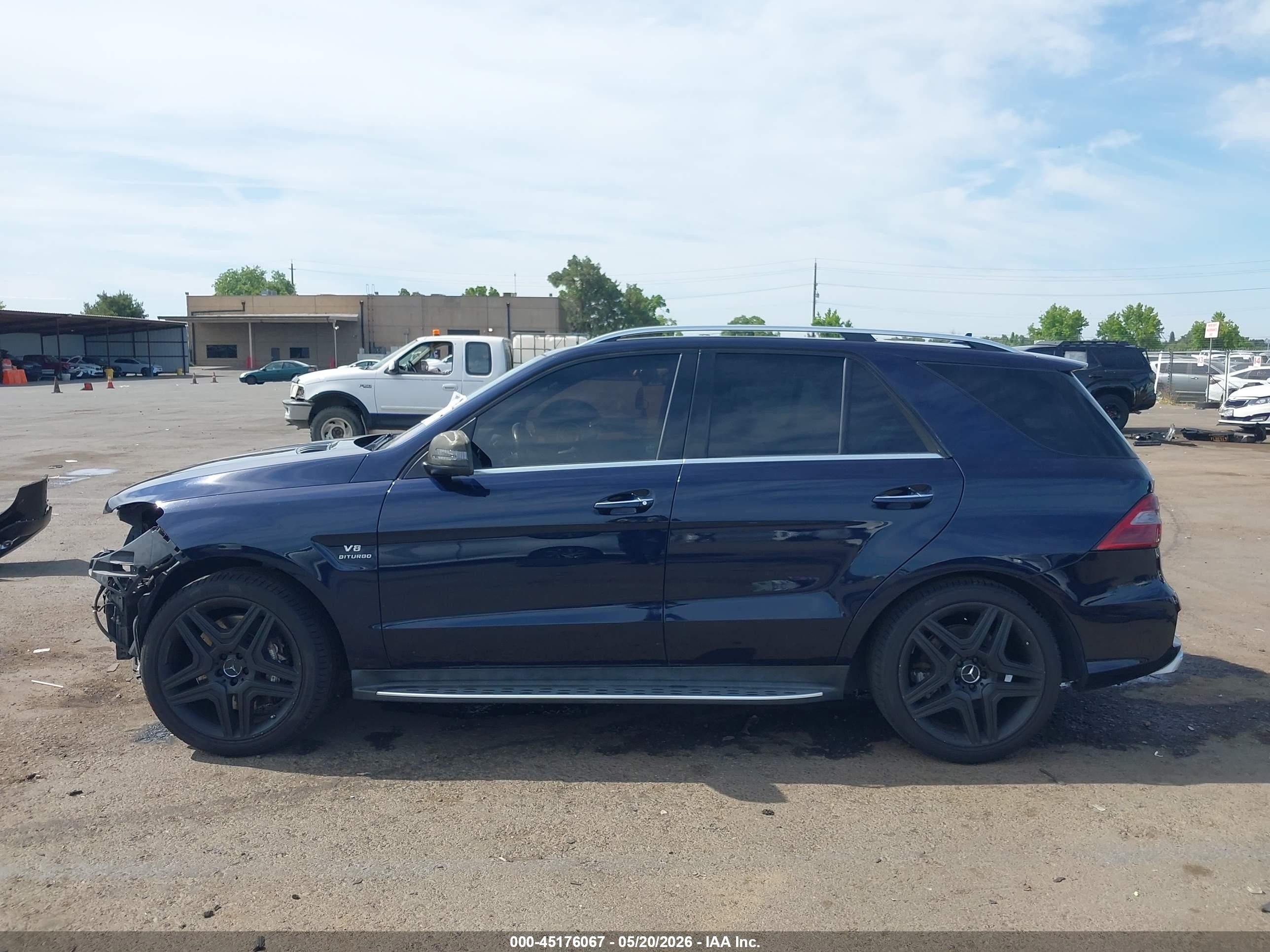 2015 Mercedes-benz Ml 63 Amg 4matic Синий vin: 4JGDA7EB2FA474807
