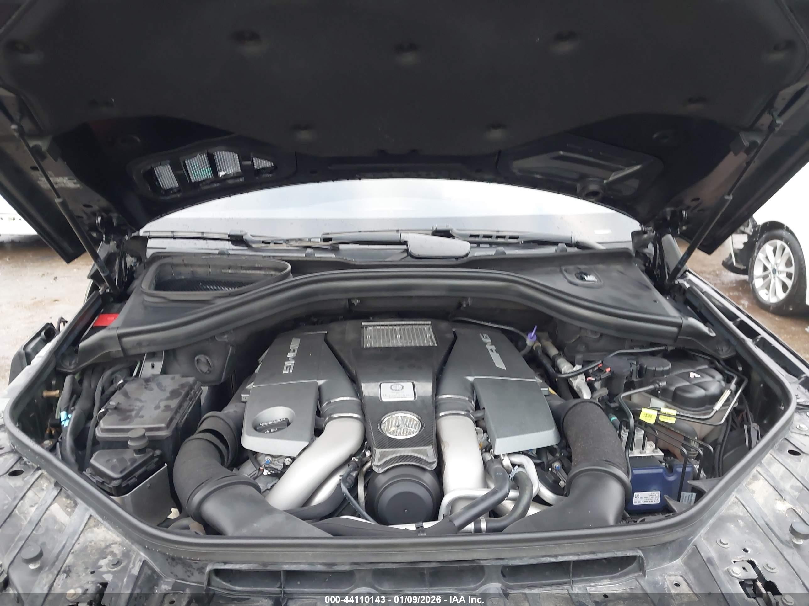 2015 Mercedes-benz Ml 63 Amg 4matic Черный vin: 4JGDA7EB2FA538652