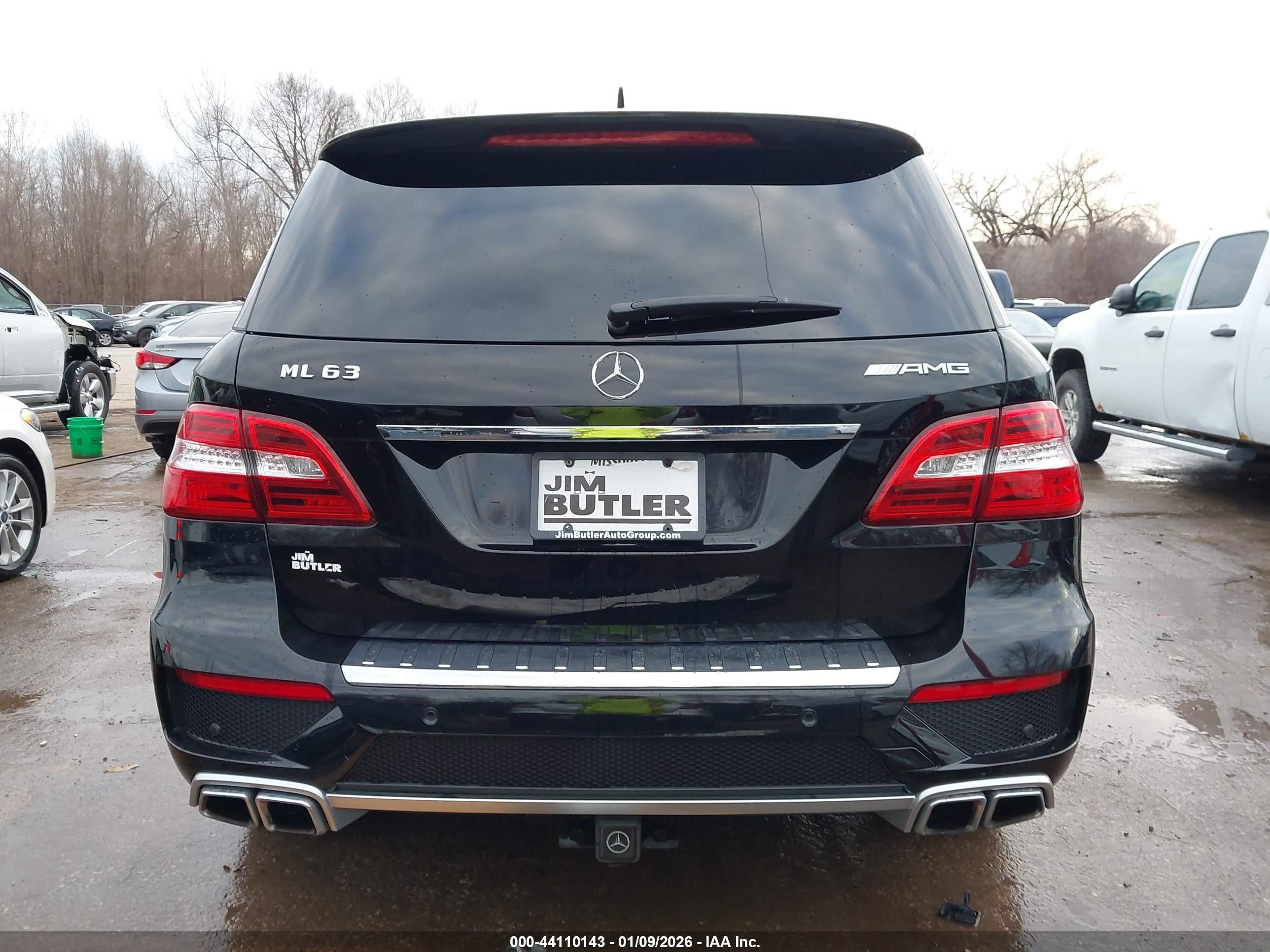 2015 Mercedes-benz Ml 63 Amg 4matic Черный vin: 4JGDA7EB2FA538652