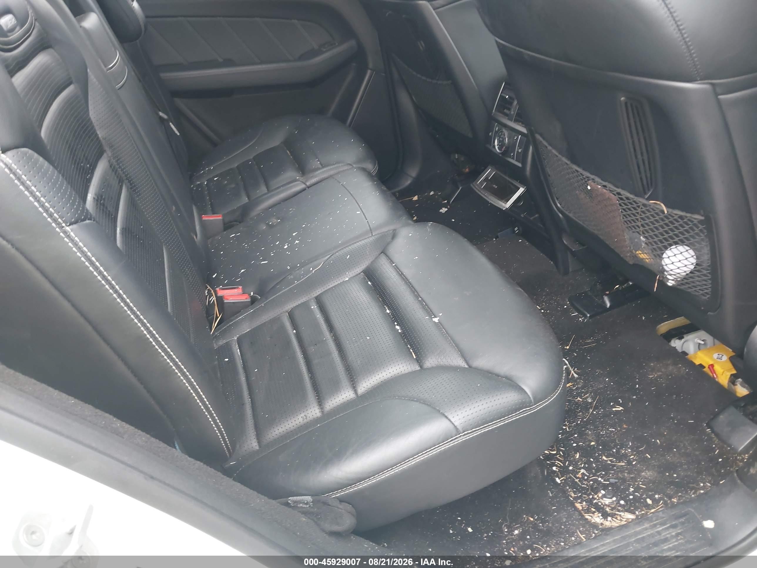 2012 Mercedes-benz Ml 63 Amg 4matic Белый vin: 4JGDA7EB3CA043792