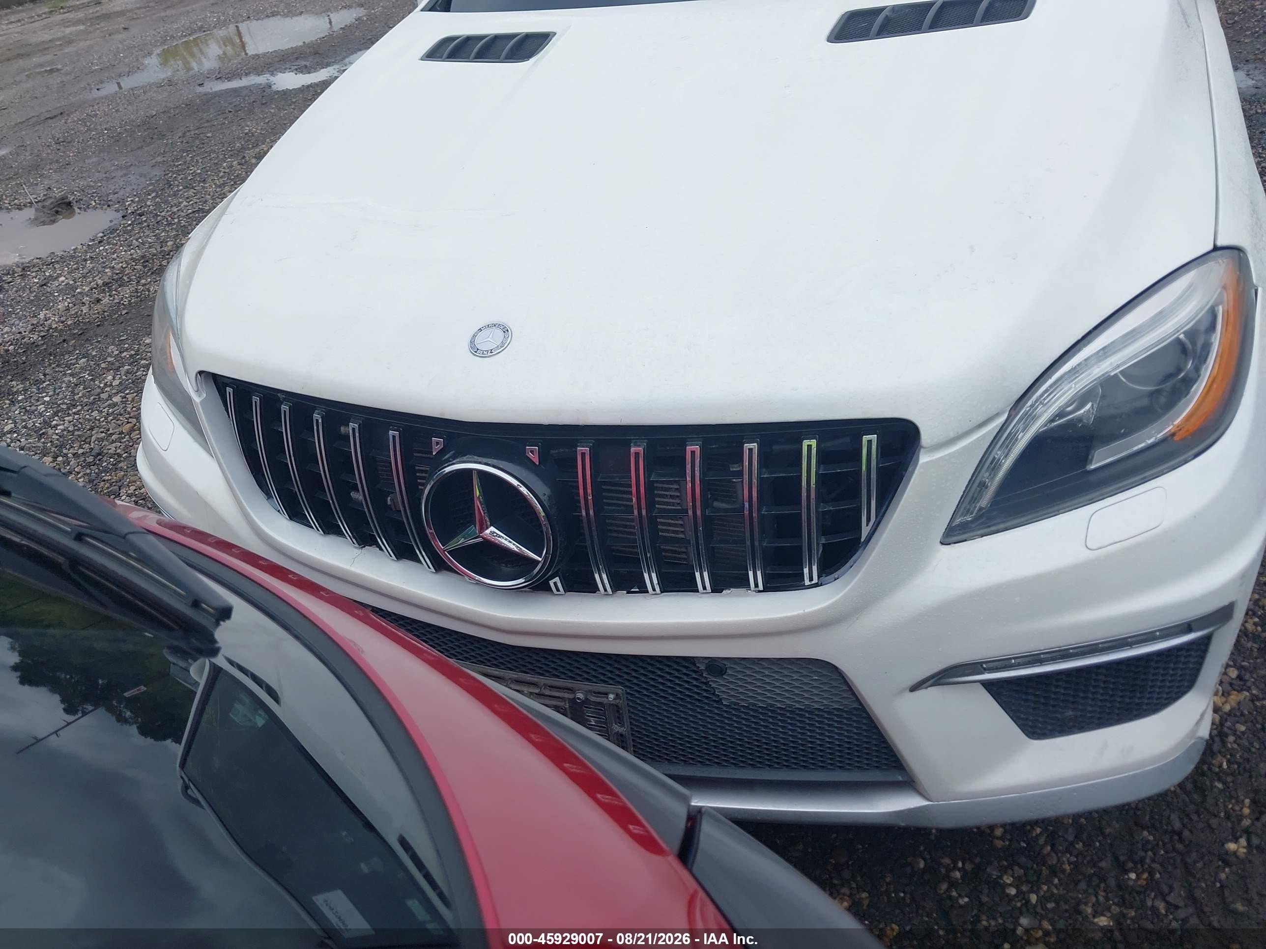 2012 Mercedes-benz Ml 63 Amg 4matic Белый vin: 4JGDA7EB3CA043792