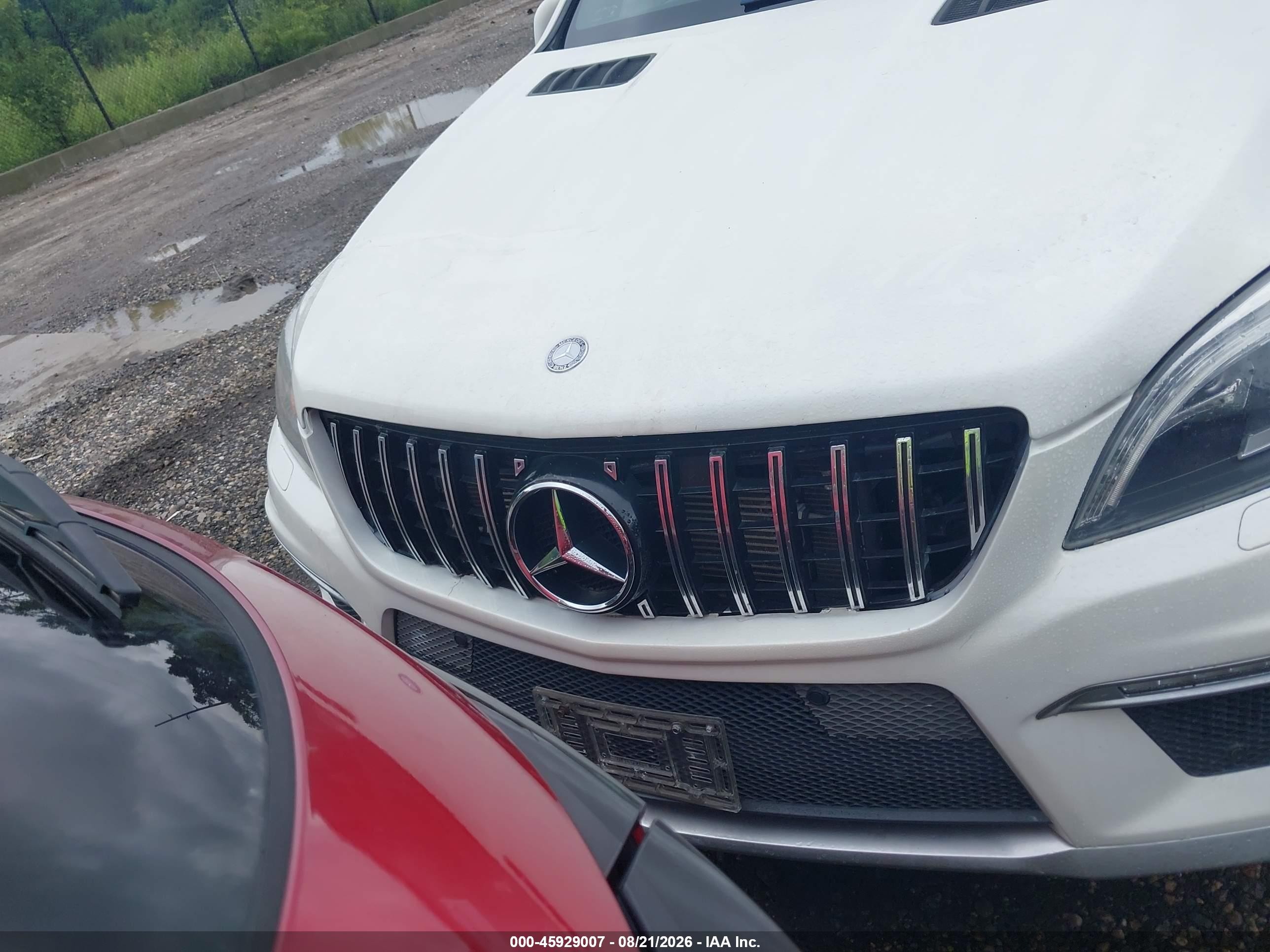 2012 Mercedes-benz Ml 63 Amg 4matic Белый vin: 4JGDA7EB3CA043792