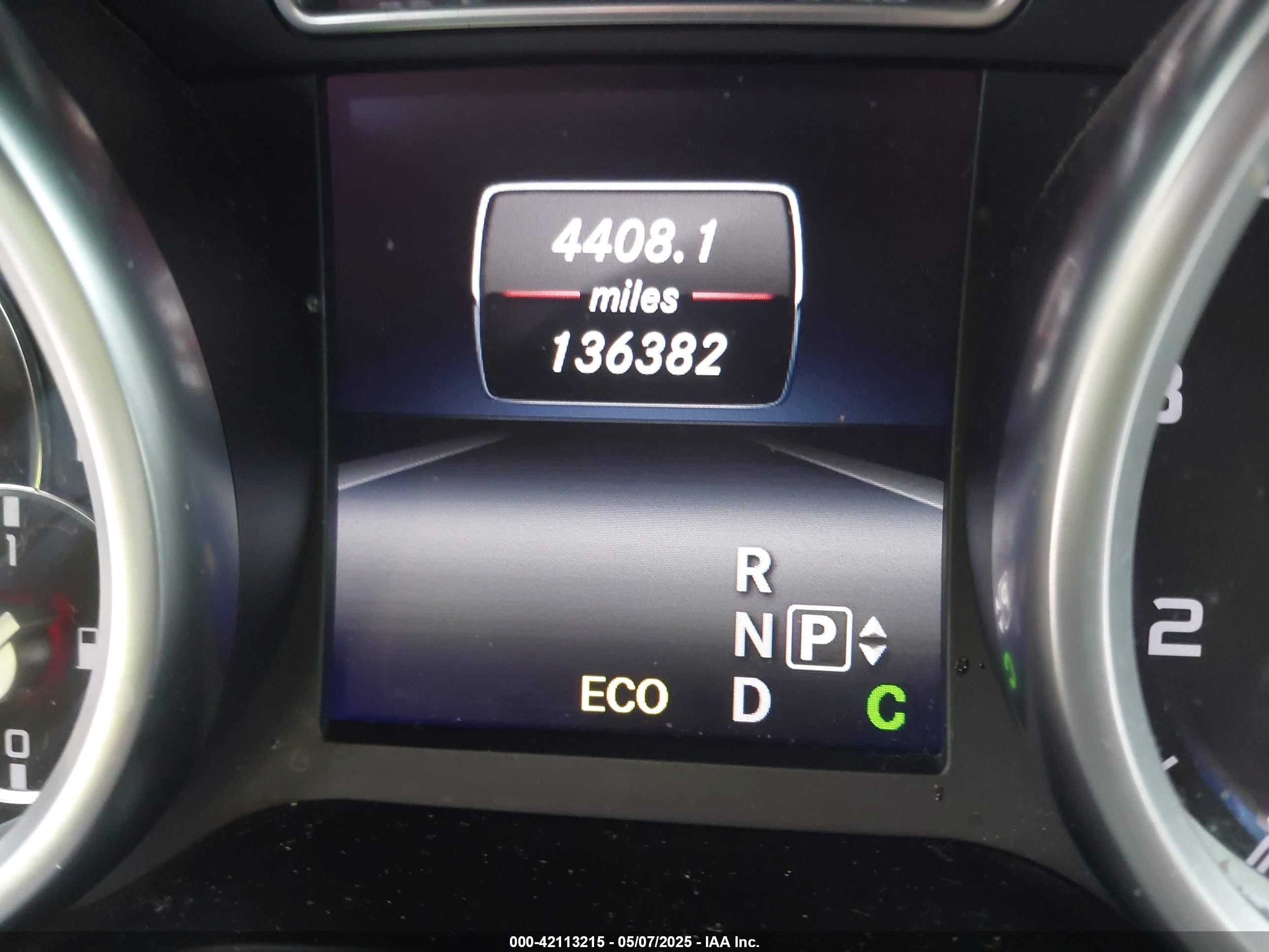 2014 Mercedes-benz Ml 63 Amg 4matic Белый vin: 4JGDA7EB3EA350480