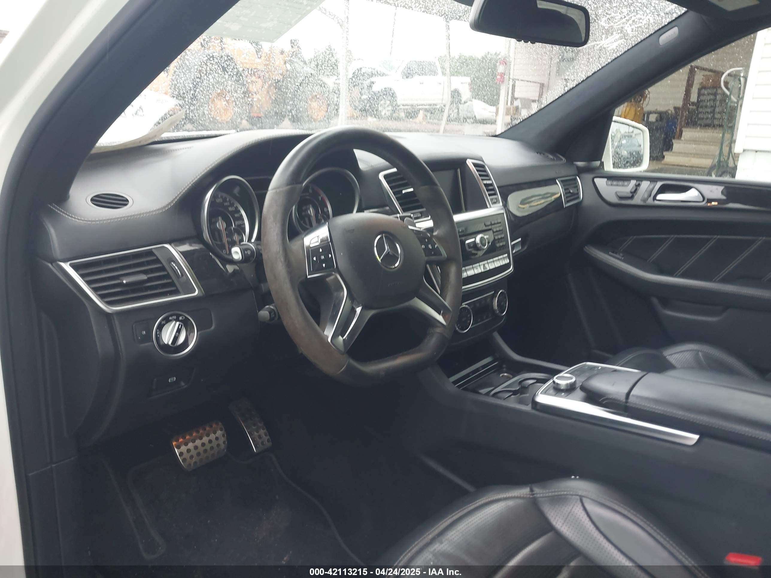 2014 Mercedes-benz Ml 63 Amg 4matic Белый vin: 4JGDA7EB3EA350480