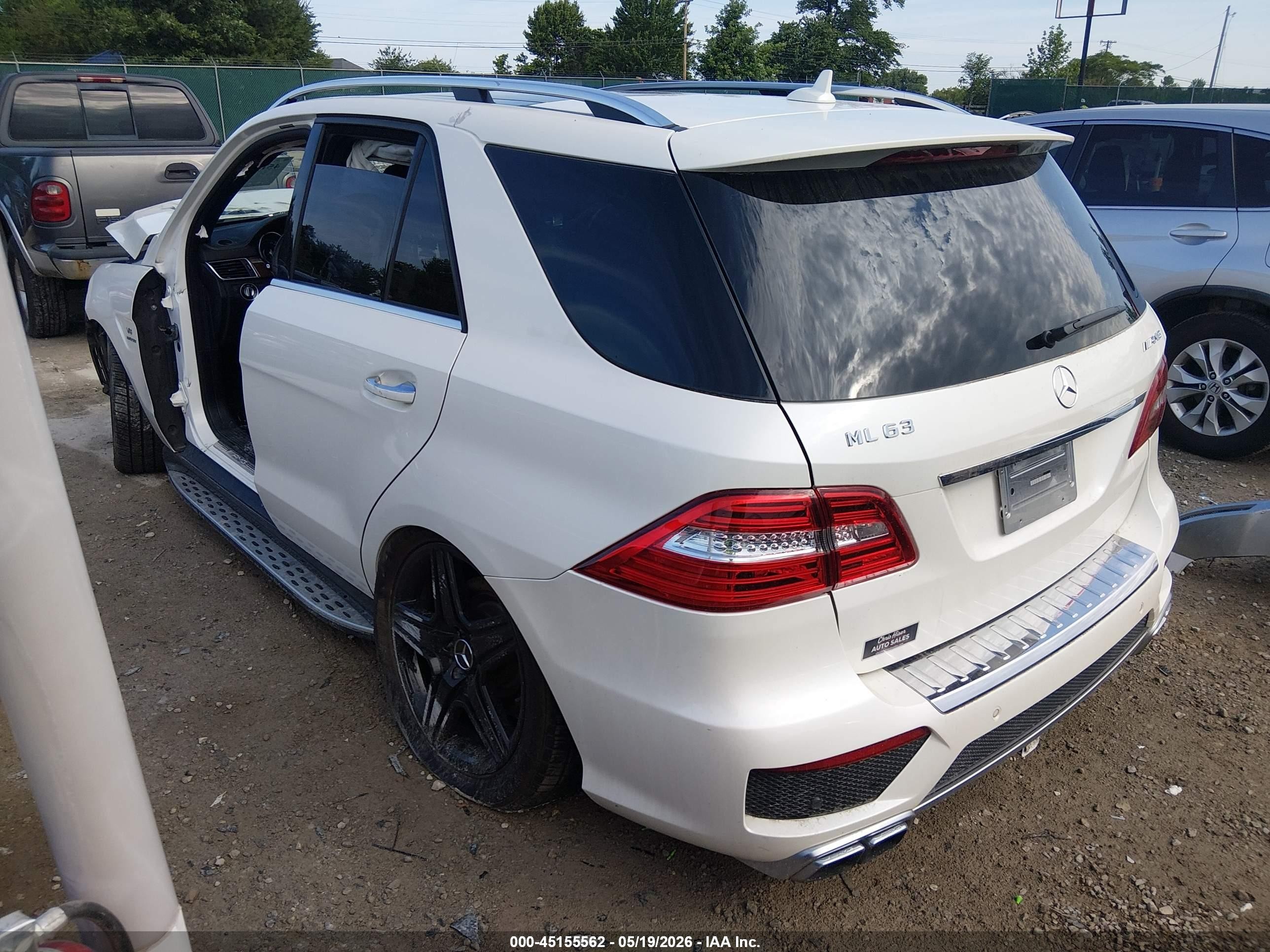 2014 Mercedes-benz Ml 63 Amg 4matic Белый vin: 4JGDA7EB4EA347037