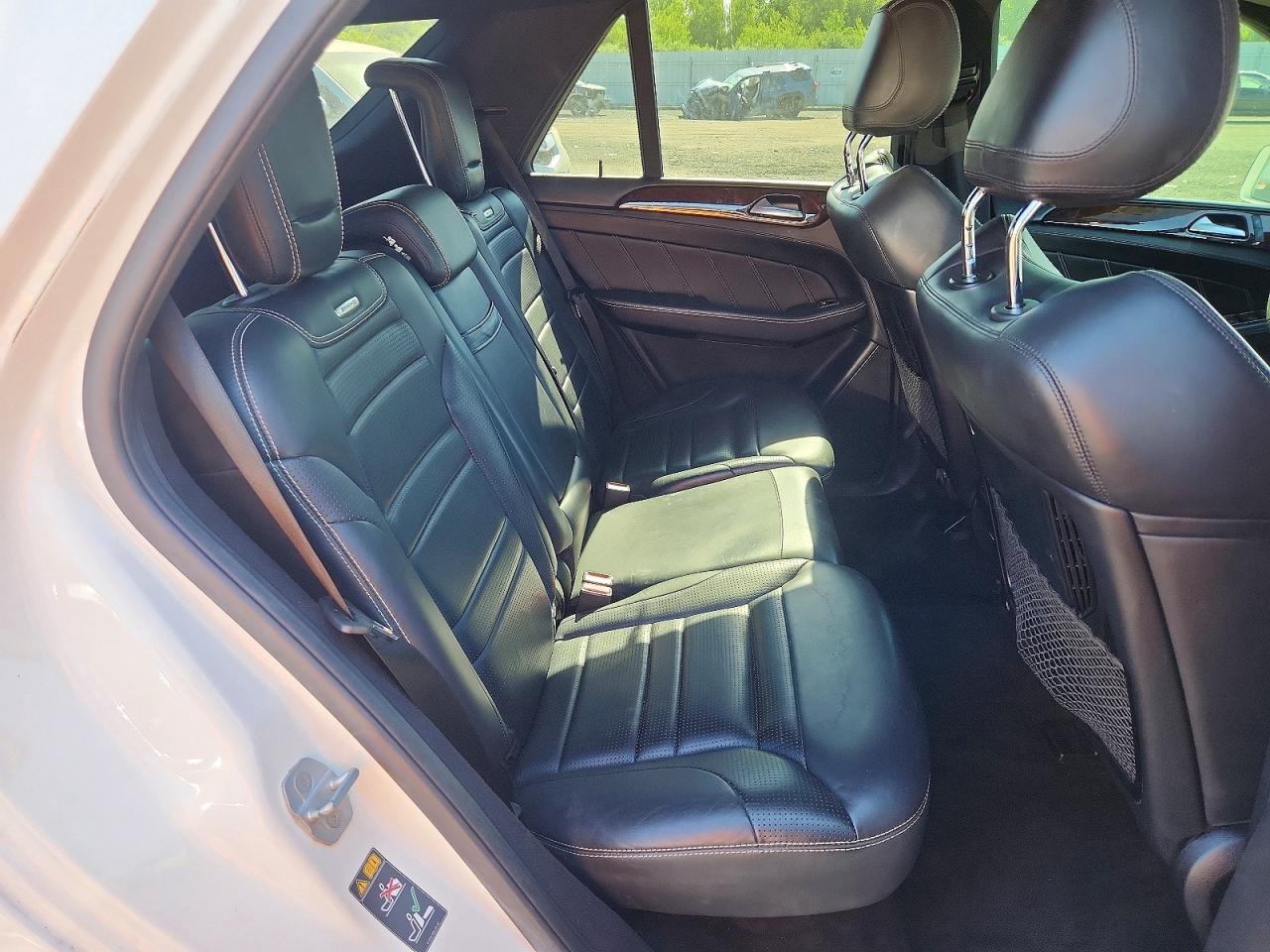 2015 Mercedes-benz Ml 63 Amg White vin: 4JGDA7EB5FA484215