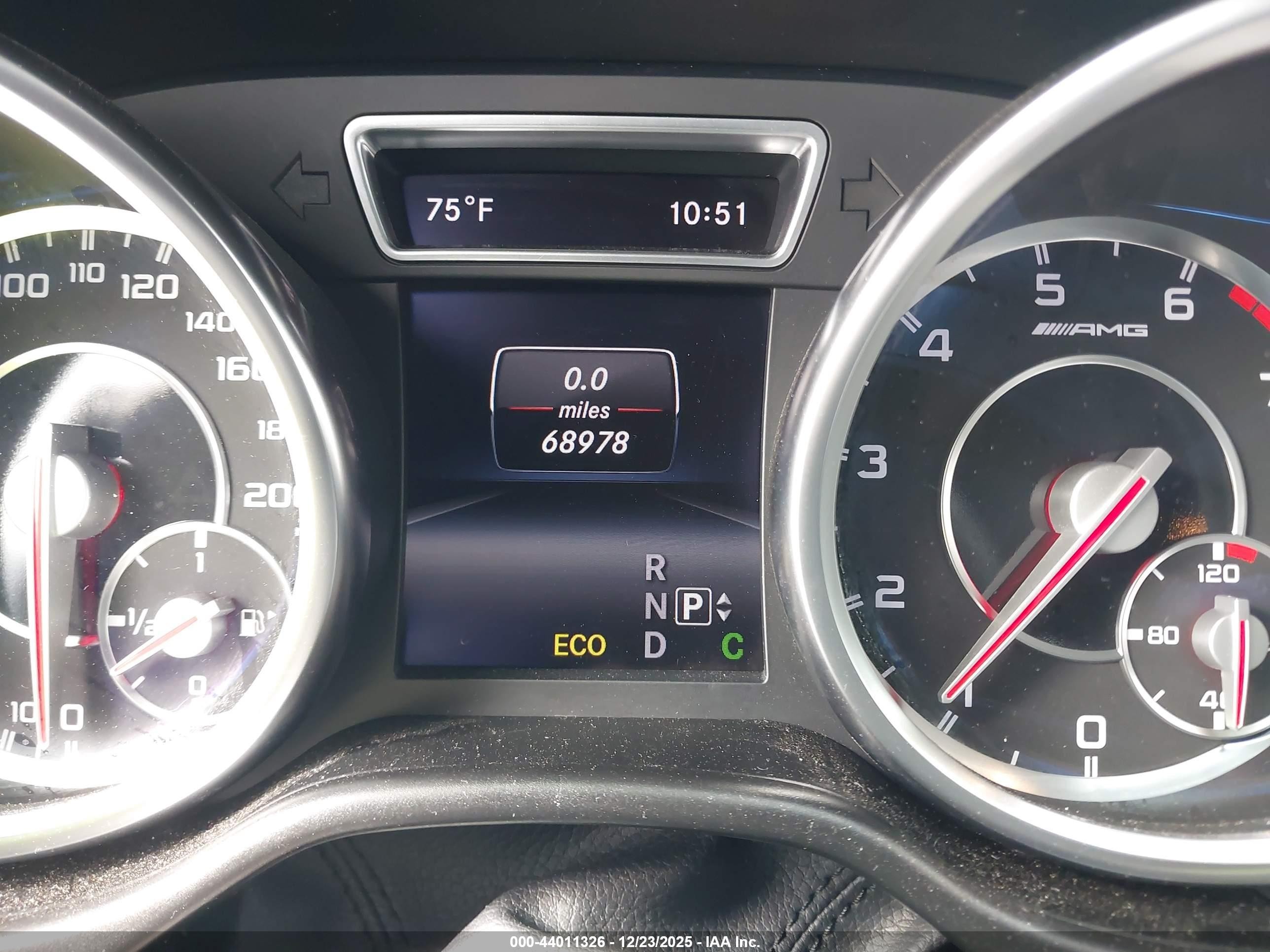 2014 Mercedes-benz Ml 63 Amg 4matic Черный vin: 4JGDA7EB6EA335861
