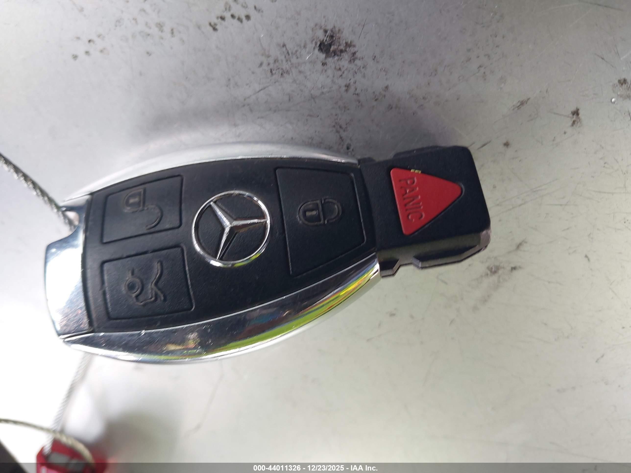 2014 Mercedes-benz Ml 63 Amg 4matic Черный vin: 4JGDA7EB6EA335861