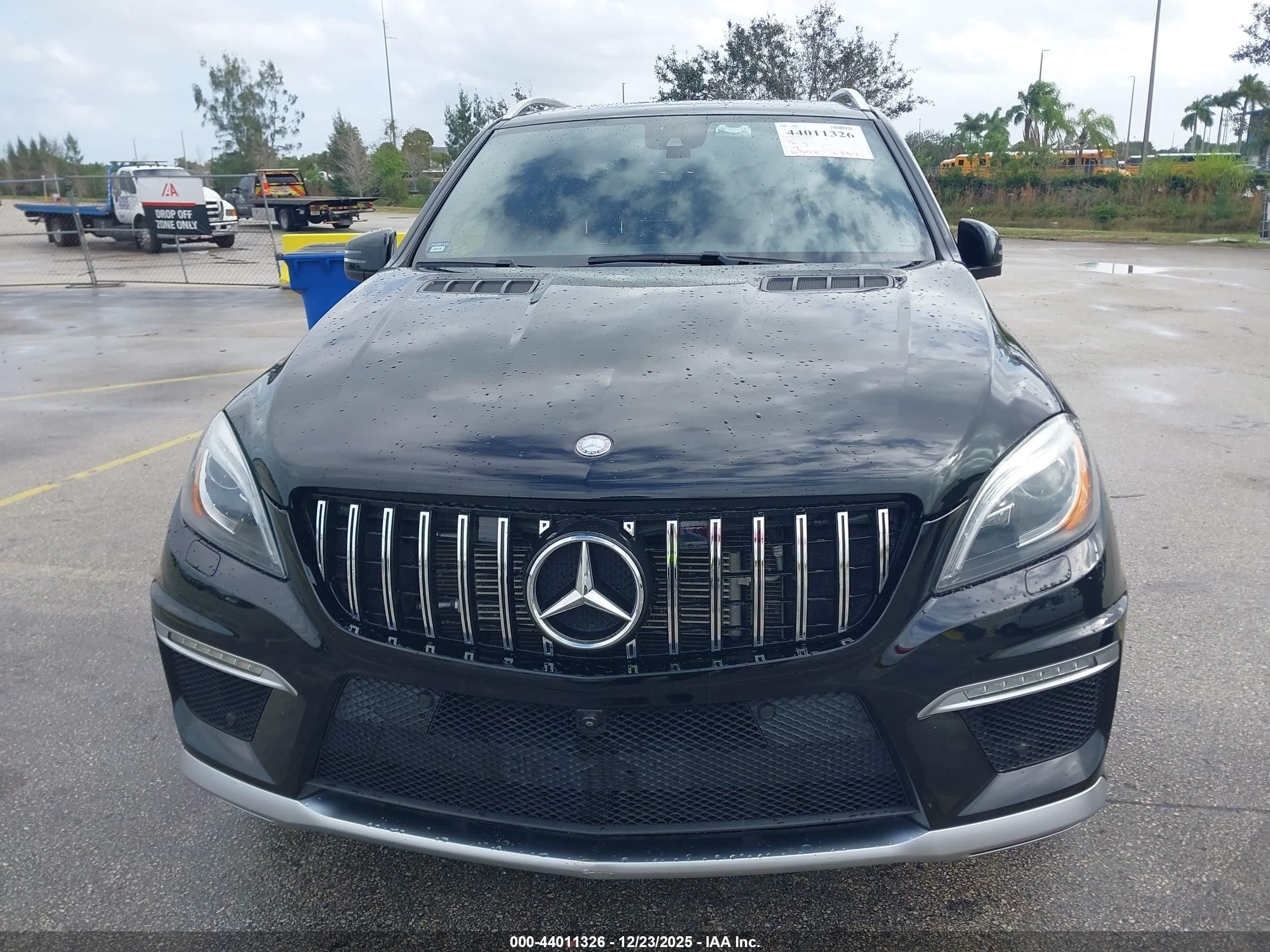 2014 Mercedes-benz Ml 63 Amg 4matic Черный vin: 4JGDA7EB6EA335861