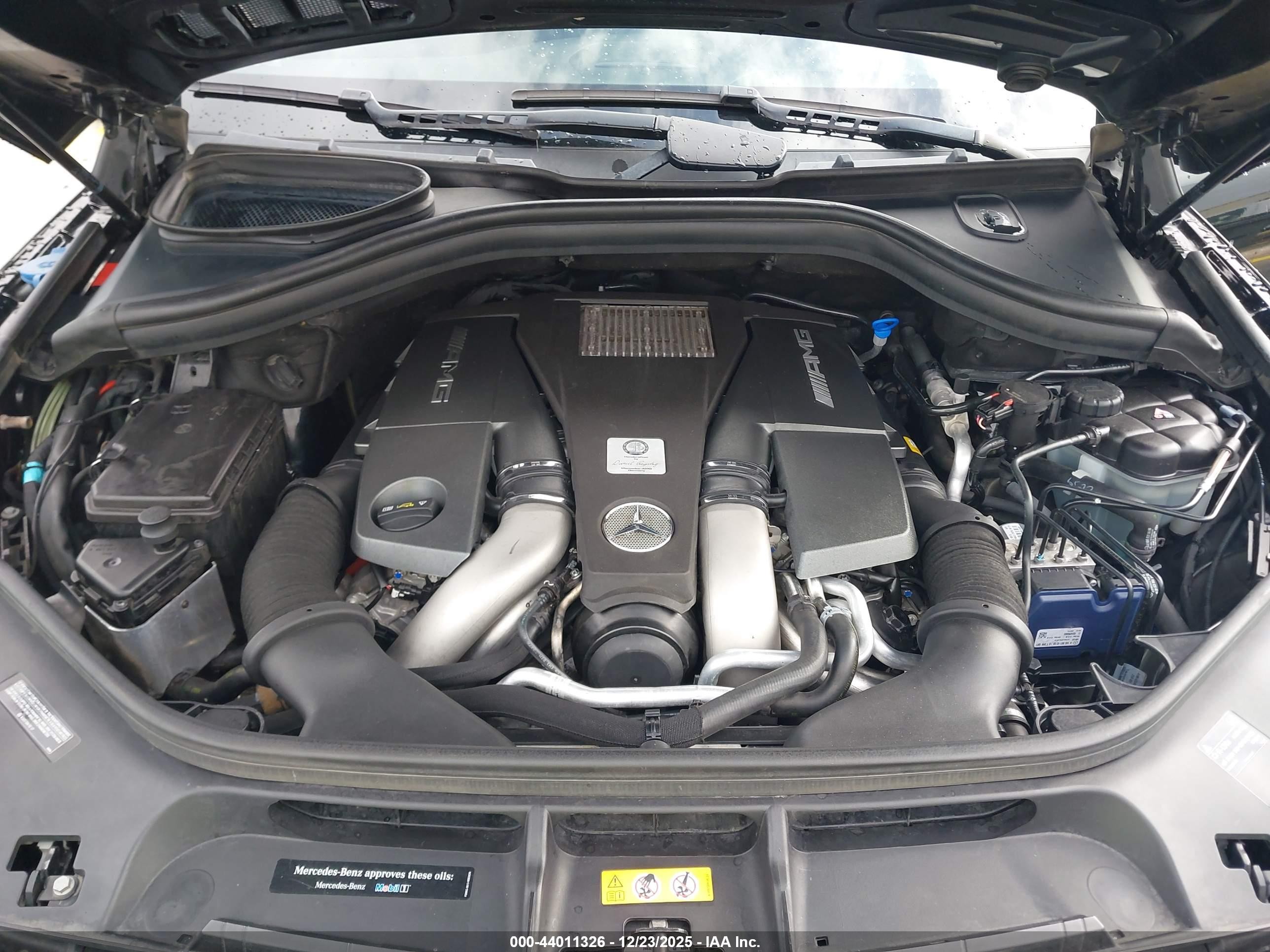 2014 Mercedes-benz Ml 63 Amg 4matic Черный vin: 4JGDA7EB6EA335861